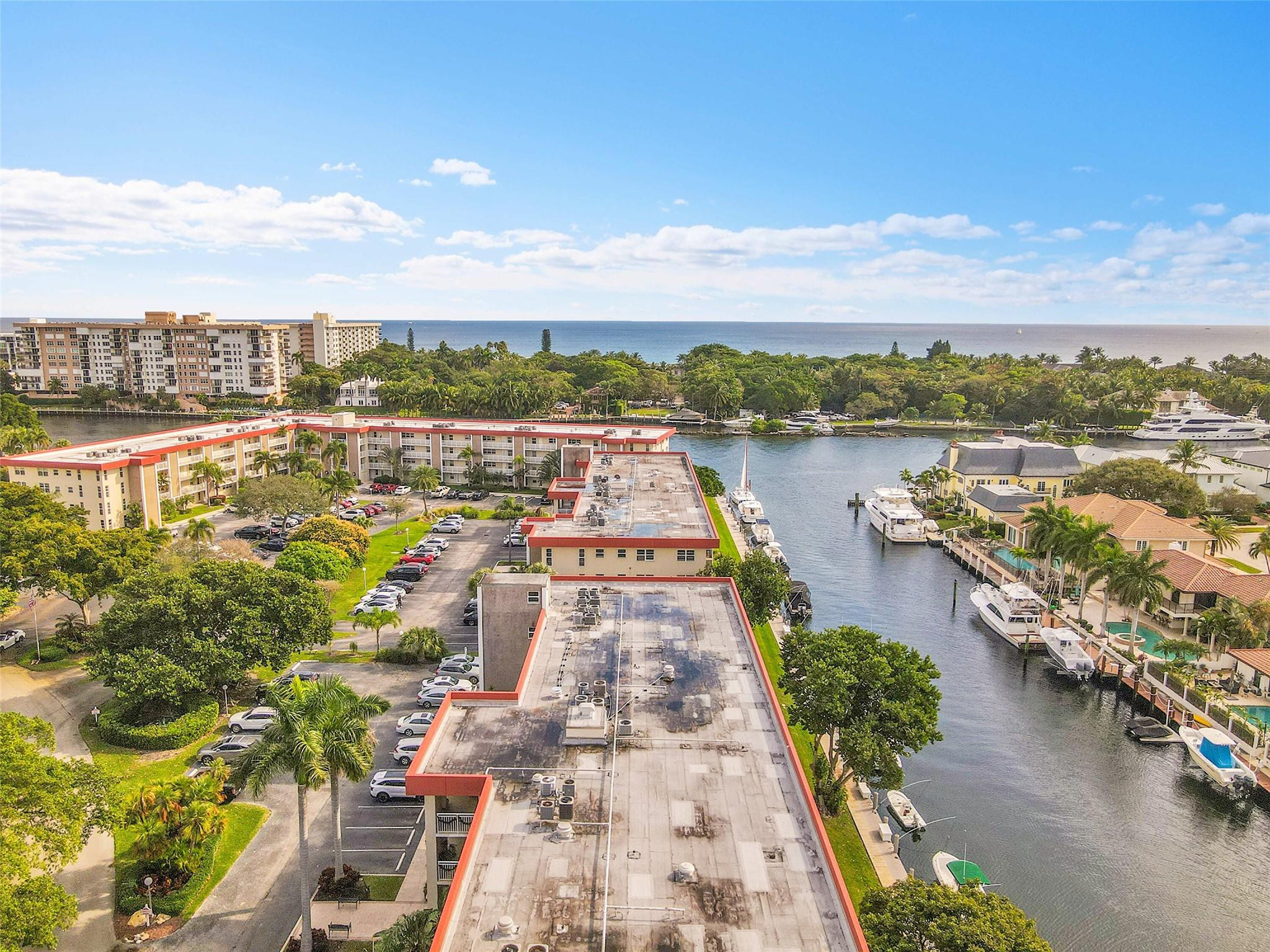 3050 NE 48th #206 Lighthouse Point, FL 33064