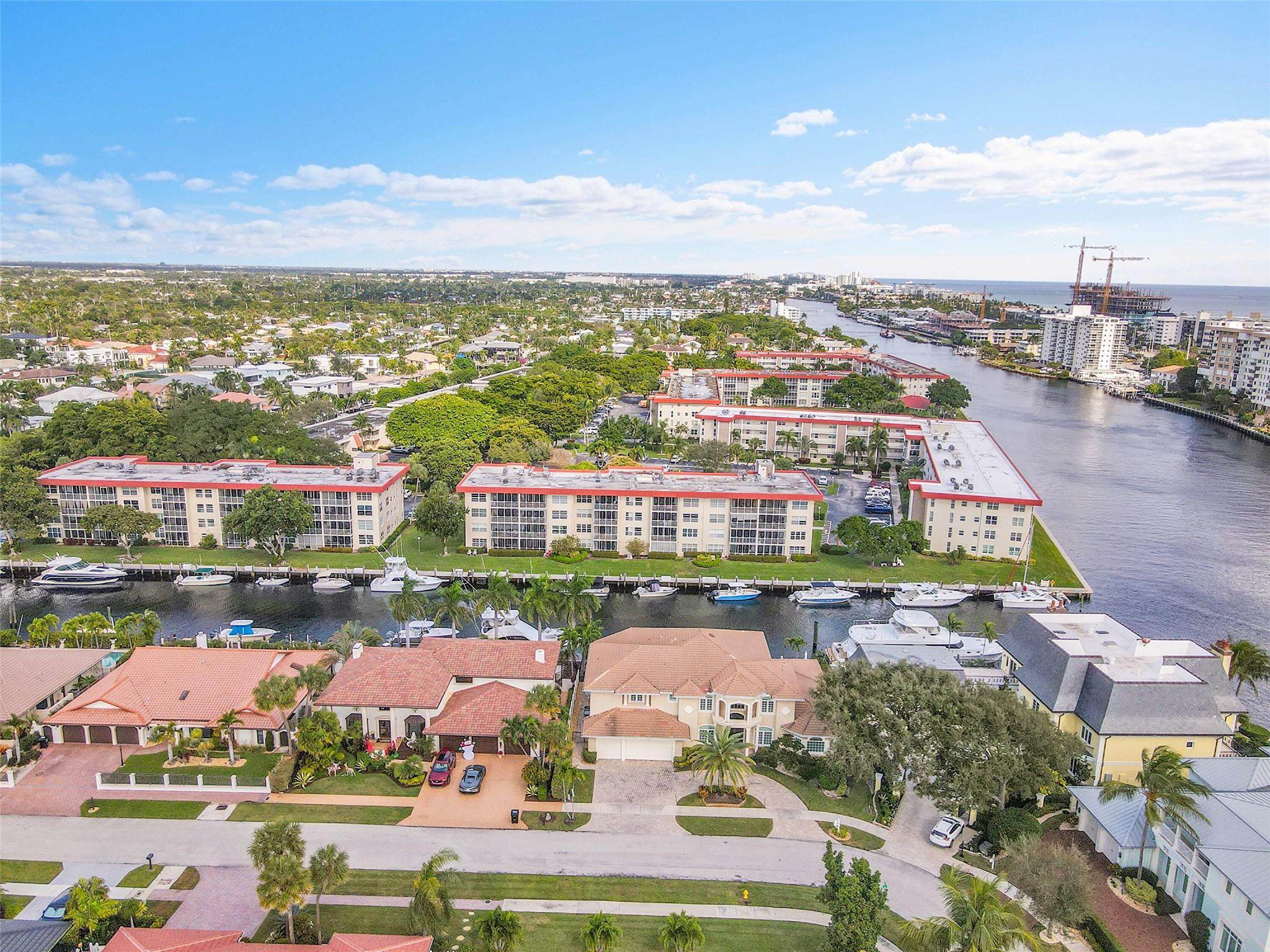 3050 NE 48th #206 Lighthouse Point, FL 33064