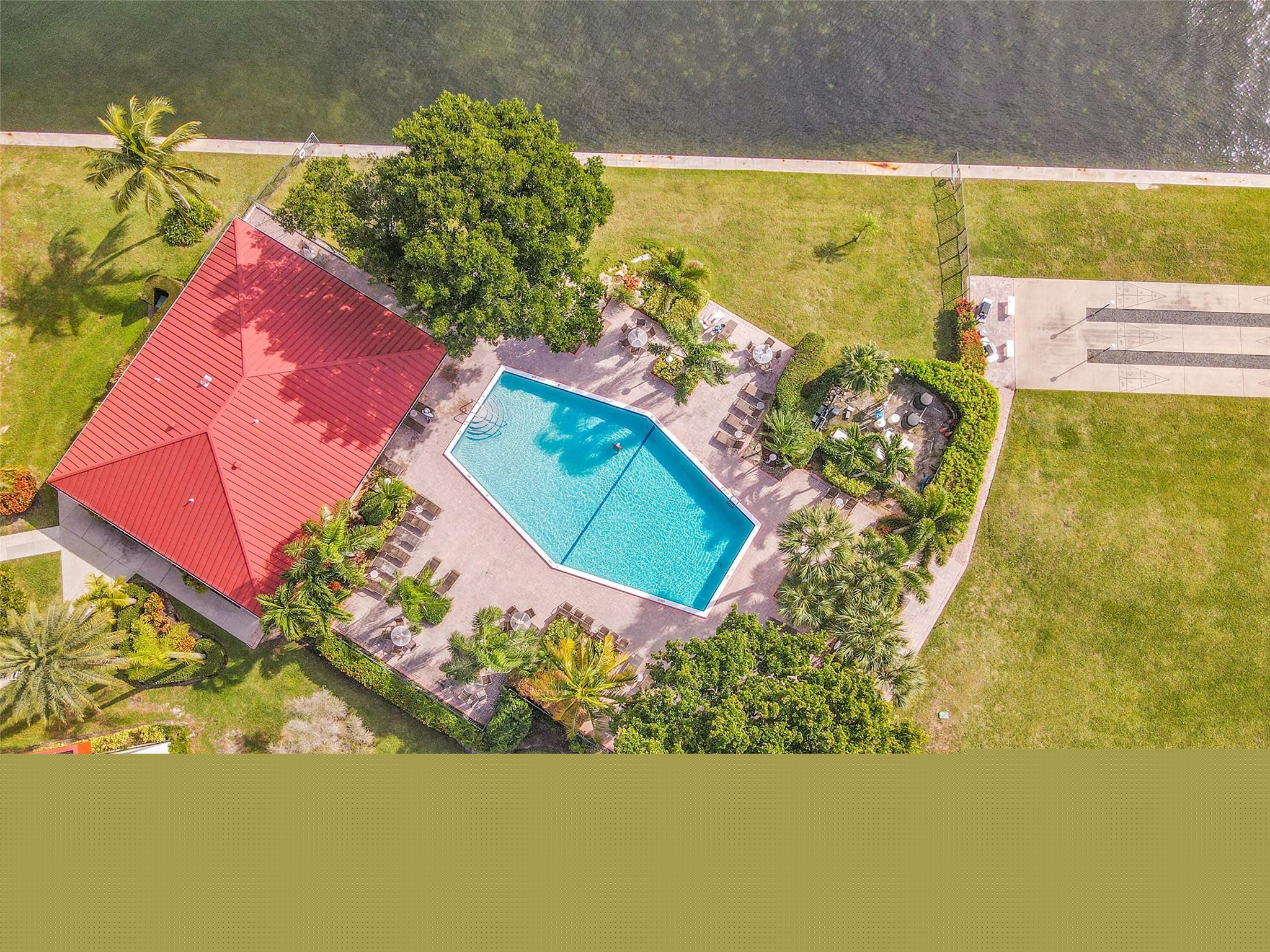 3050 NE 48th #206 Lighthouse Point, FL 33064