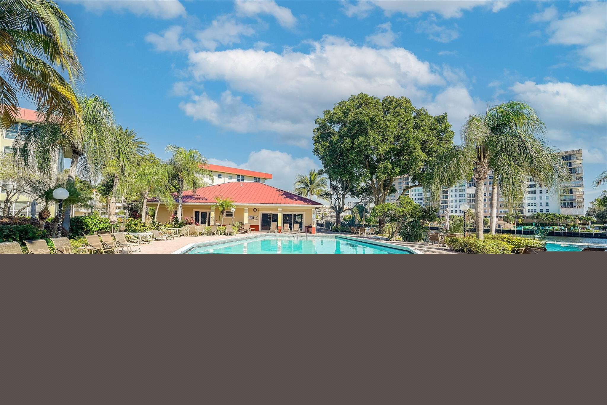 3050 NE 48th #206 Lighthouse Point, FL 33064