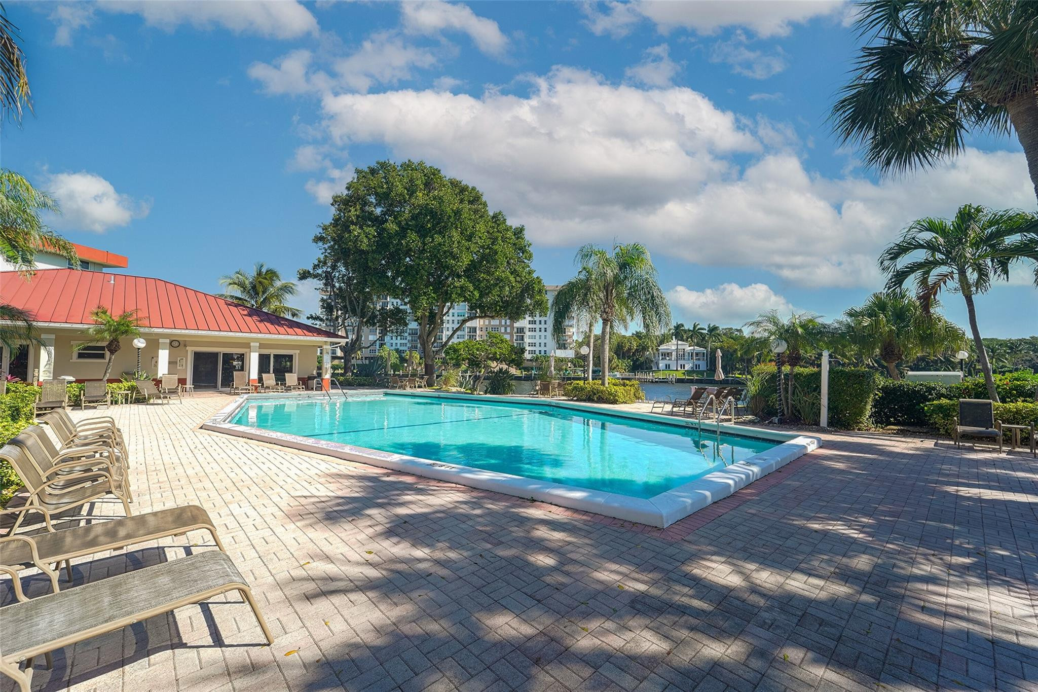 3050 NE 48th #206 Lighthouse Point, FL 33064