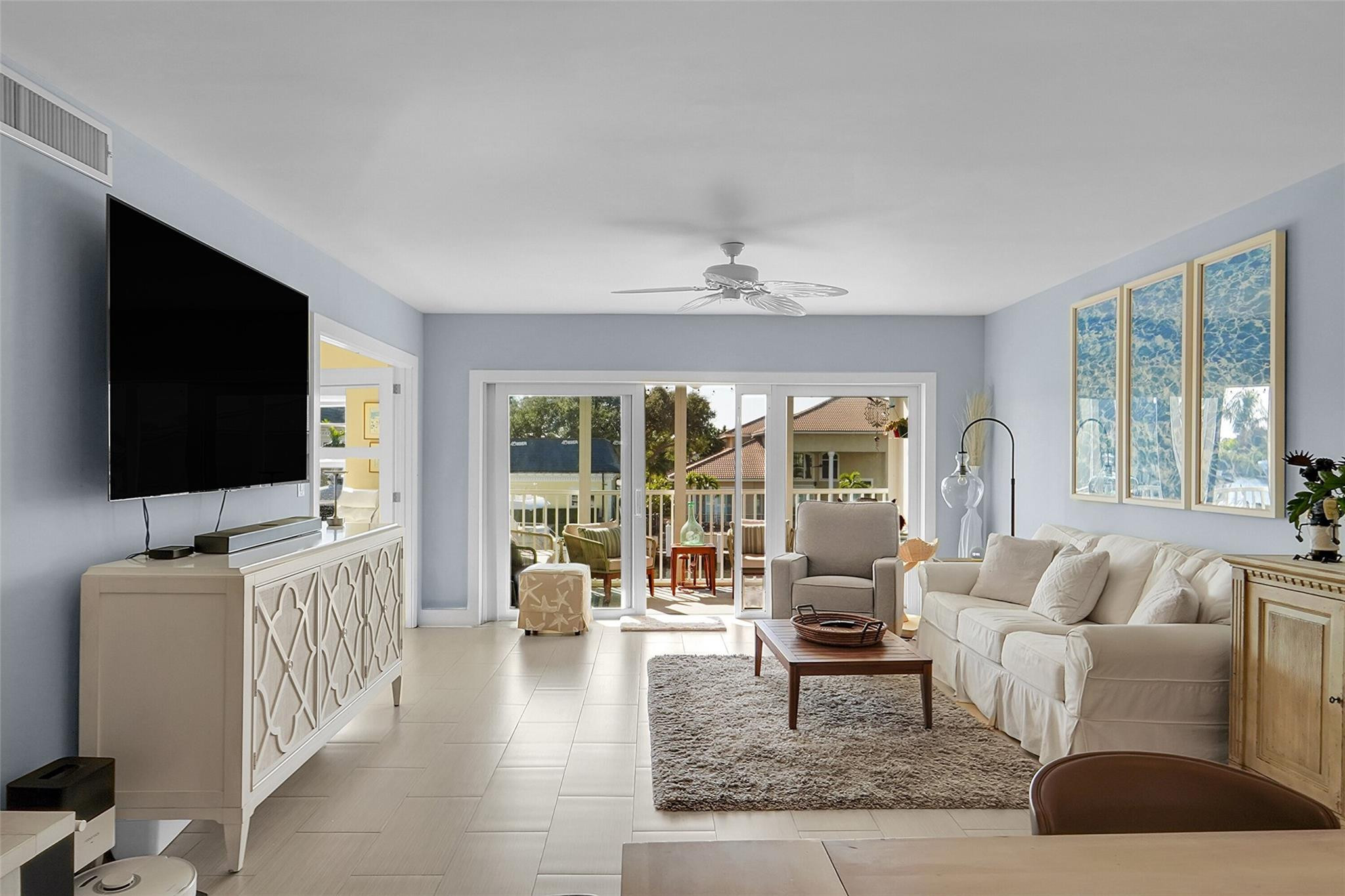 3050 NE 48th #206 Lighthouse Point, FL 33064