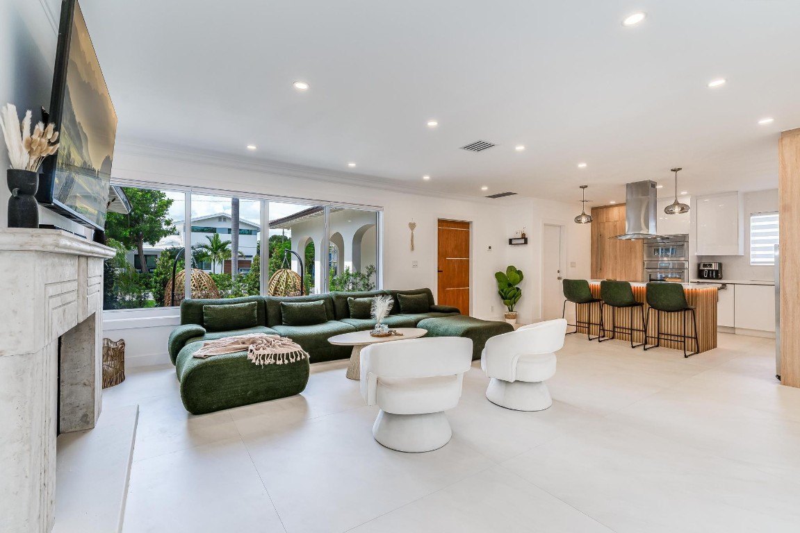 616 NE 16th Fort Lauderdale, FL 33304