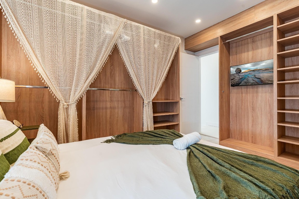 616 NE 16th Fort Lauderdale, FL 33304