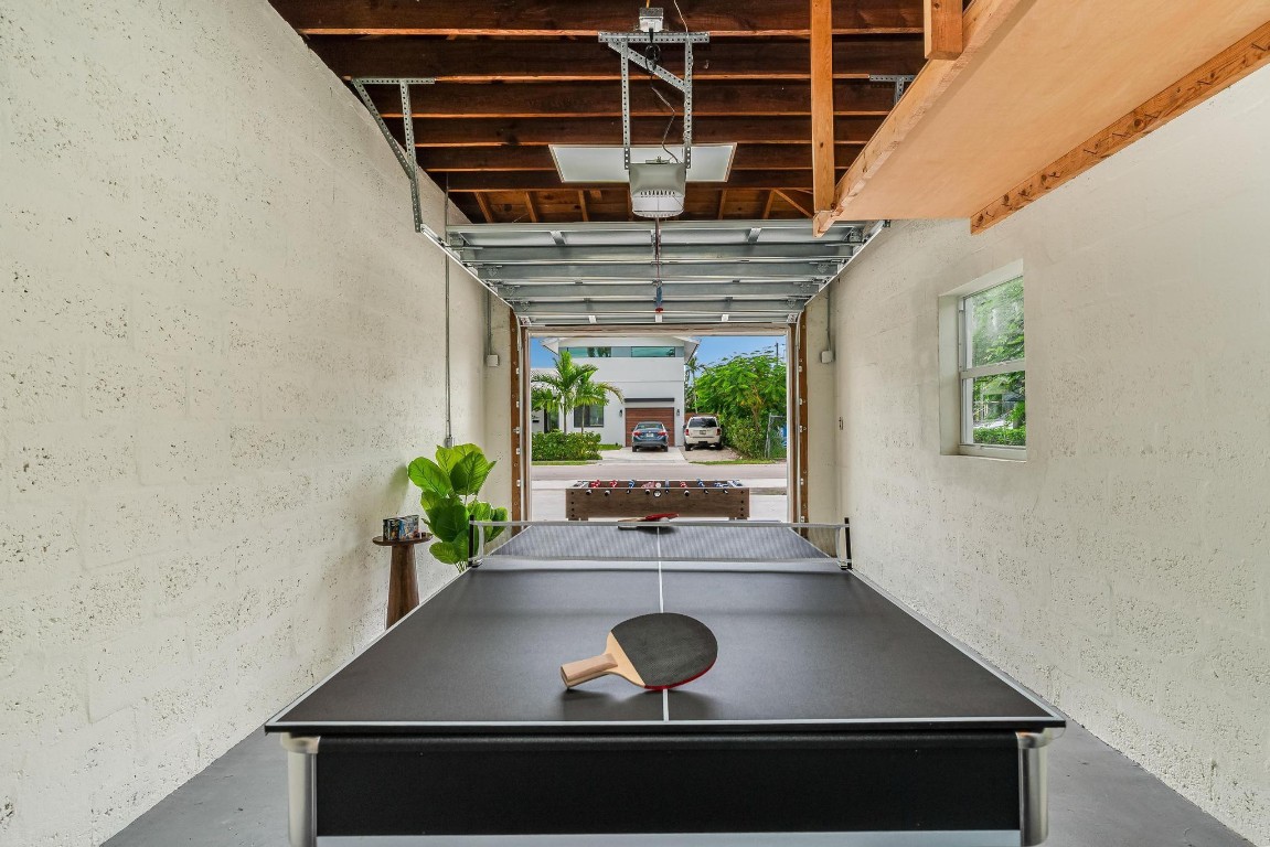 616 NE 16th Fort Lauderdale, FL 33304