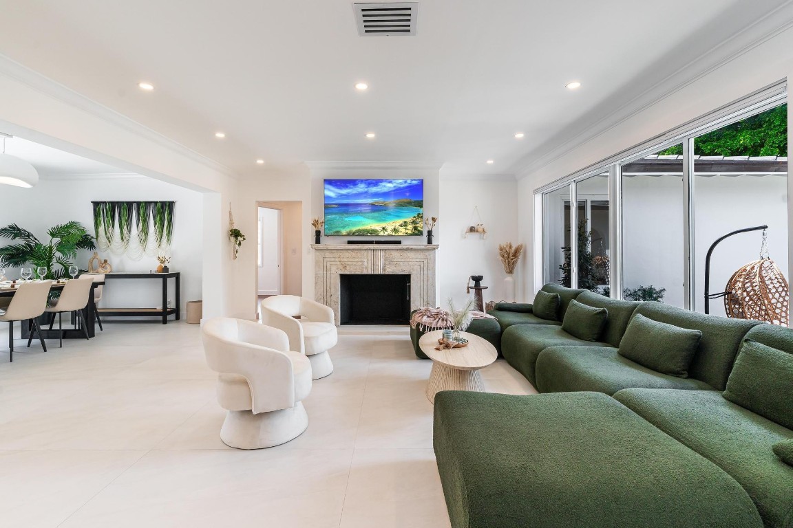 616 NE 16th Fort Lauderdale, FL 33304