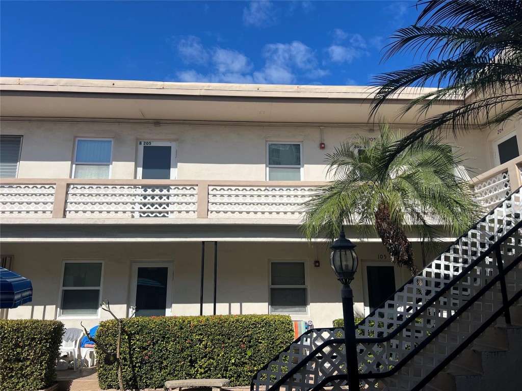 1315 N Ocean #205