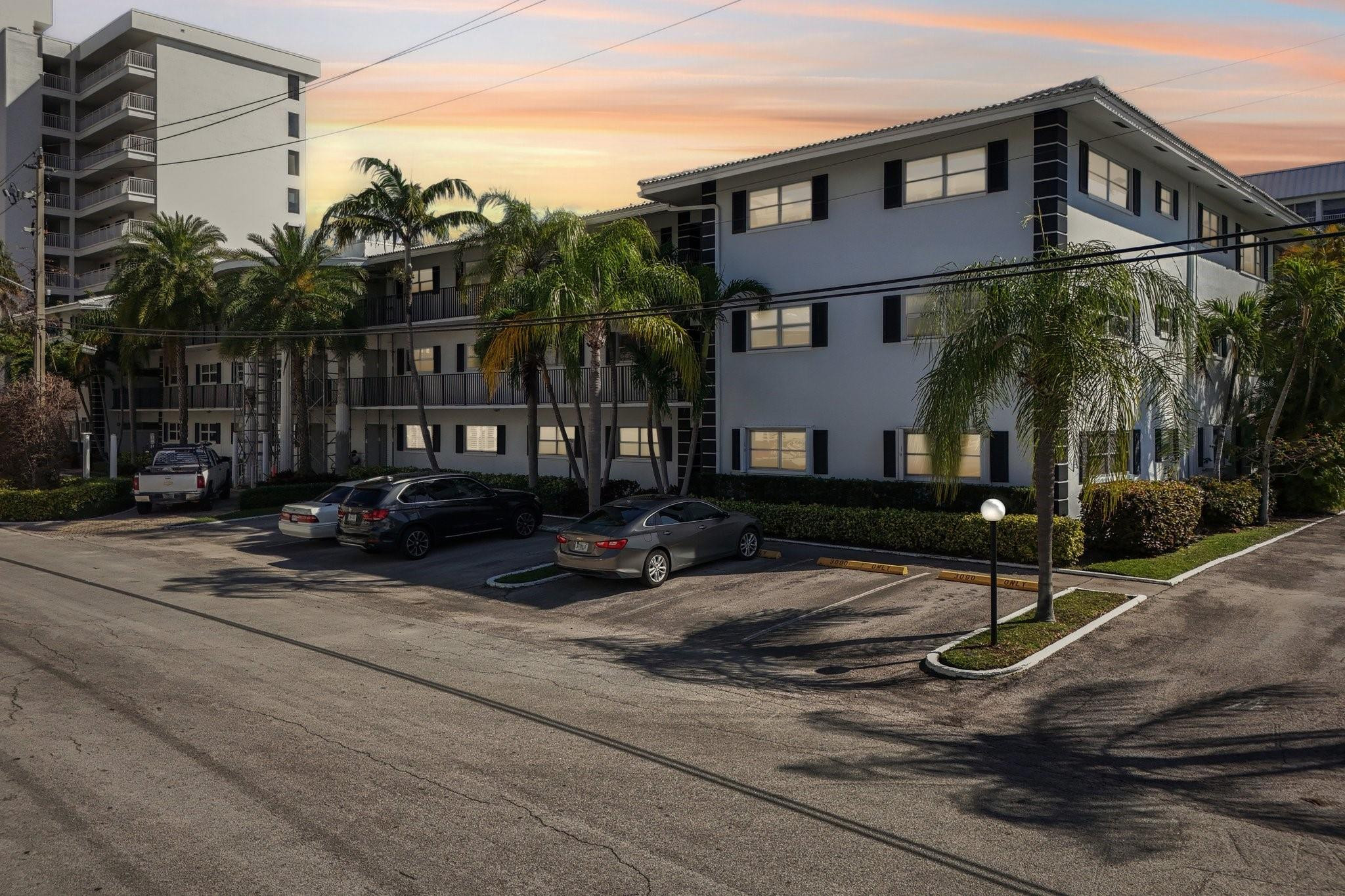 3090 NE 48th #314 Fort Lauderdale, FL 33308