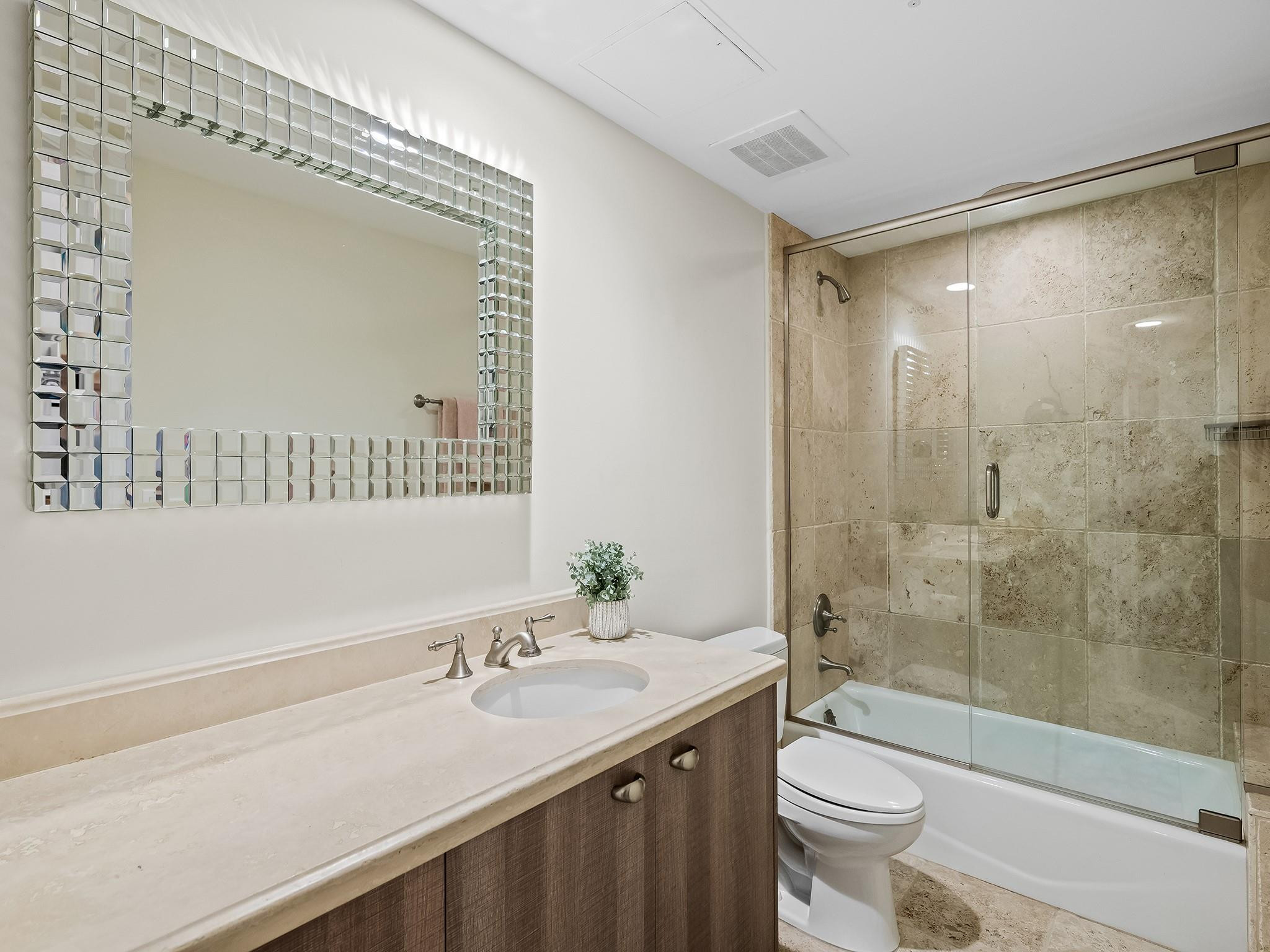 333 Las Olas #910 Fort Lauderdale, FL 33301