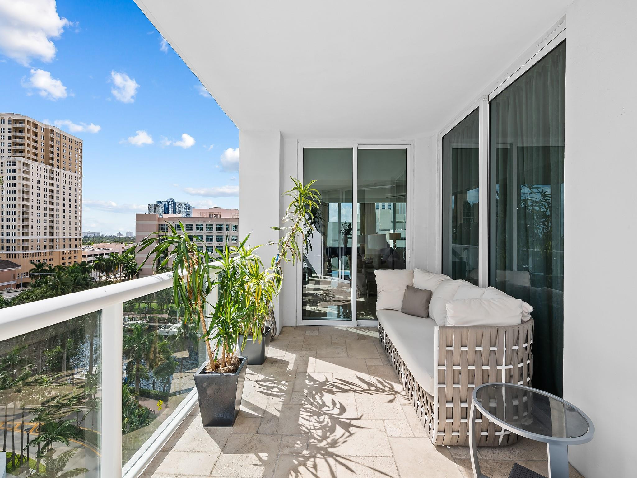 333 Las Olas #910 Fort Lauderdale, FL 33301