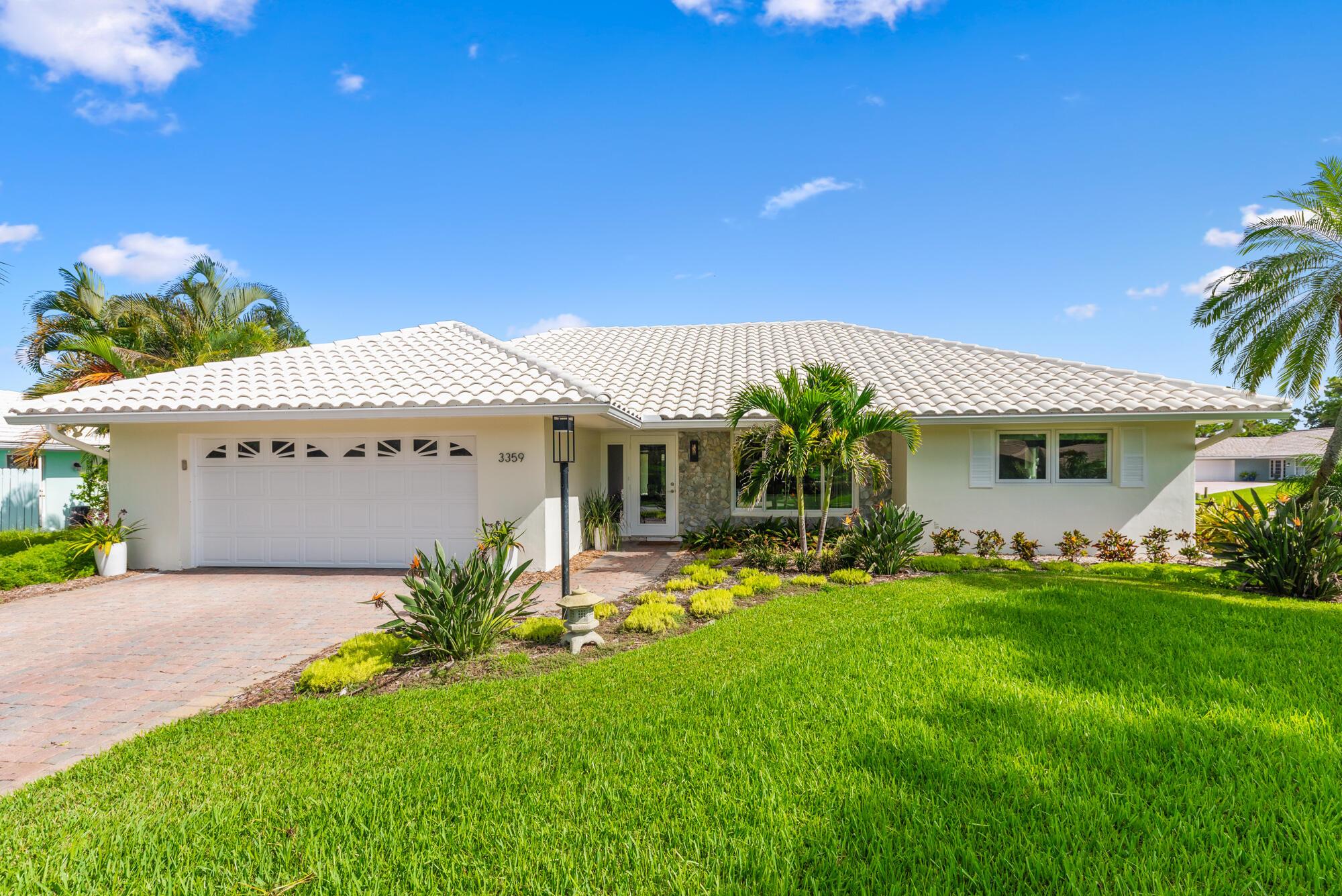 3359 SE Golf Trail