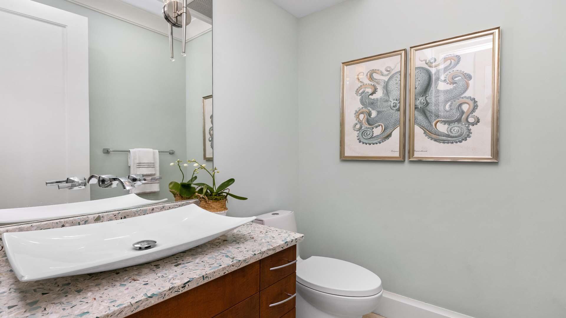 33 Spanish Riv Dr Ocean Ridge, FL 33435