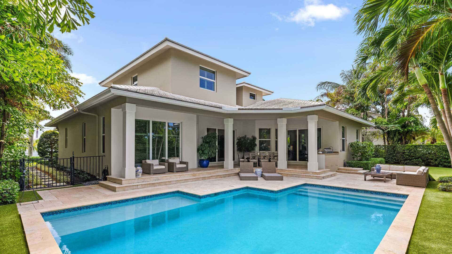 33 Spanish Riv Dr Ocean Ridge, FL 33435