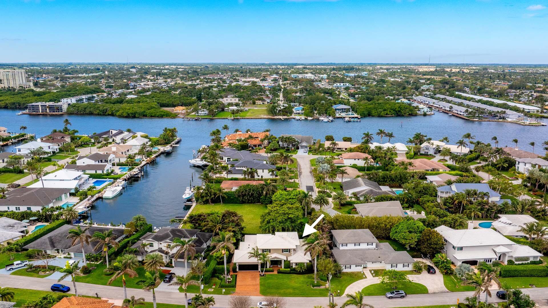 33 Spanish Riv Dr Ocean Ridge, FL 33435