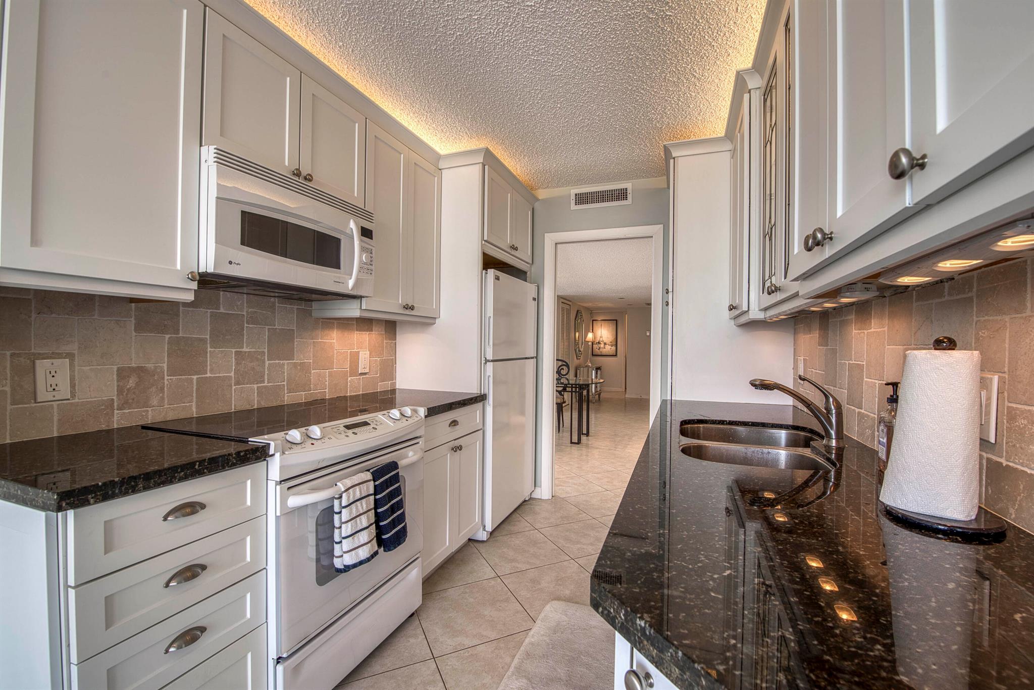 4200 N Ocean Dr #1-1405,Singer Island, FL 33404