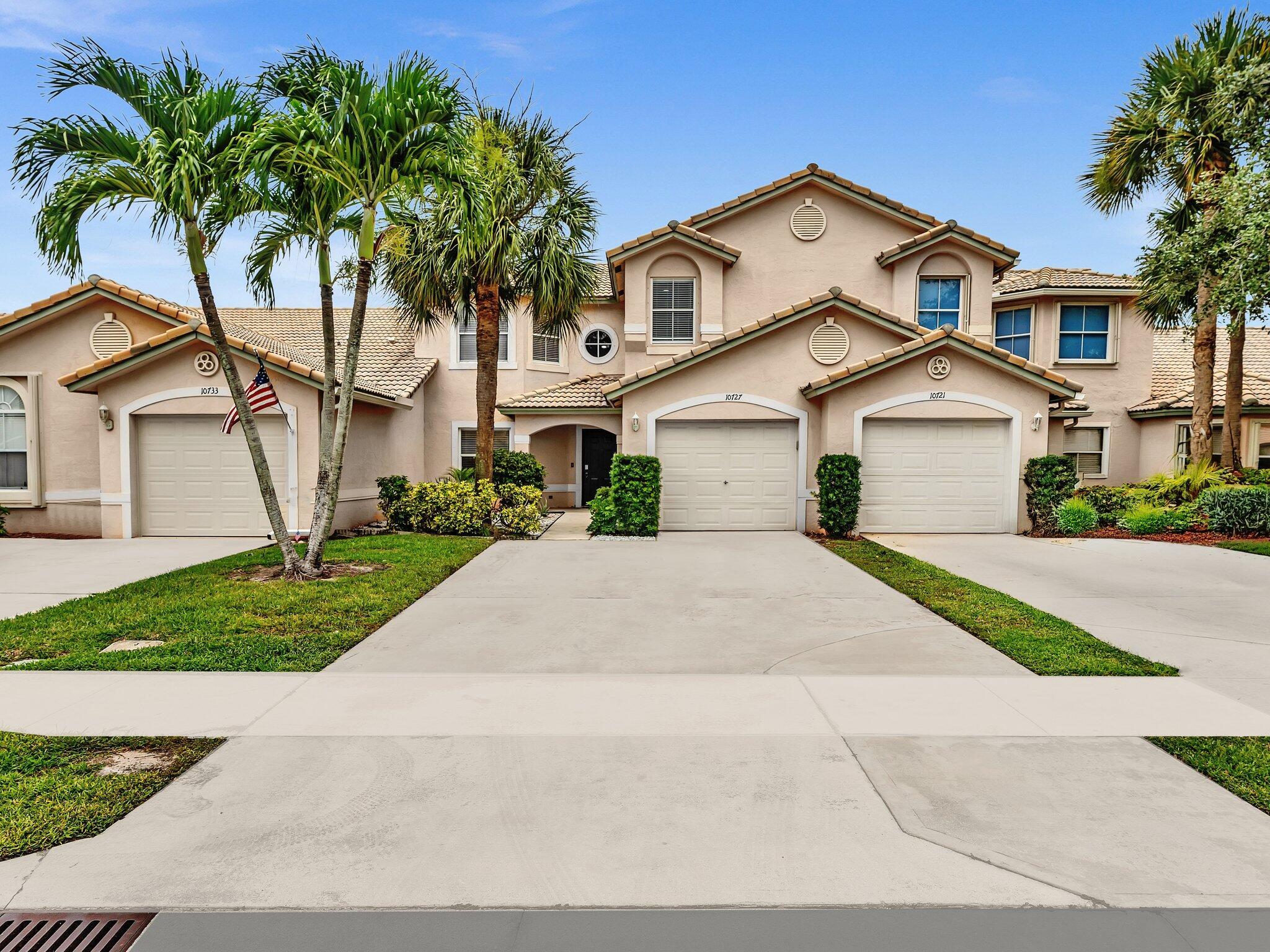10727 Lake Shr Dr