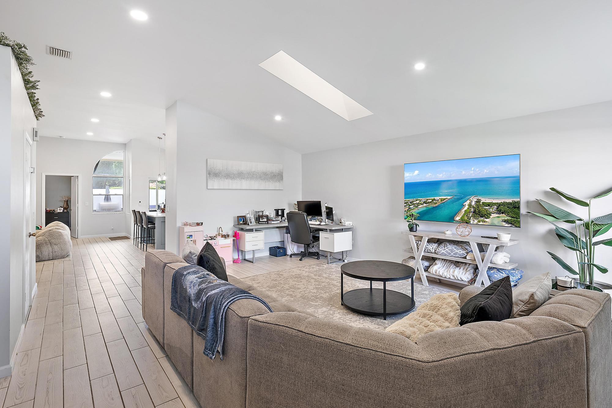 159 St Michaels Ct Jupiter, FL 33458