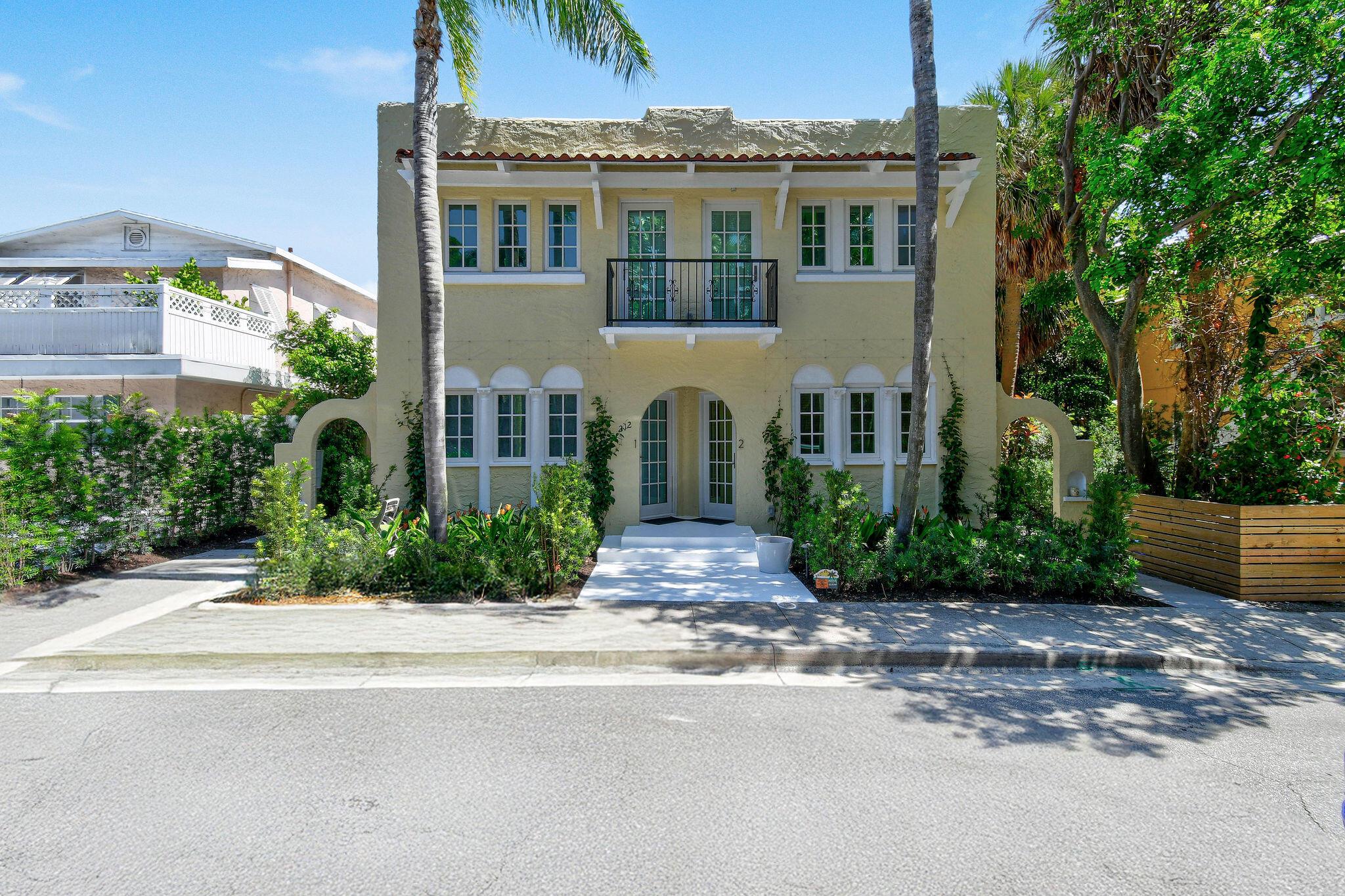 212 Oleander Ave #1