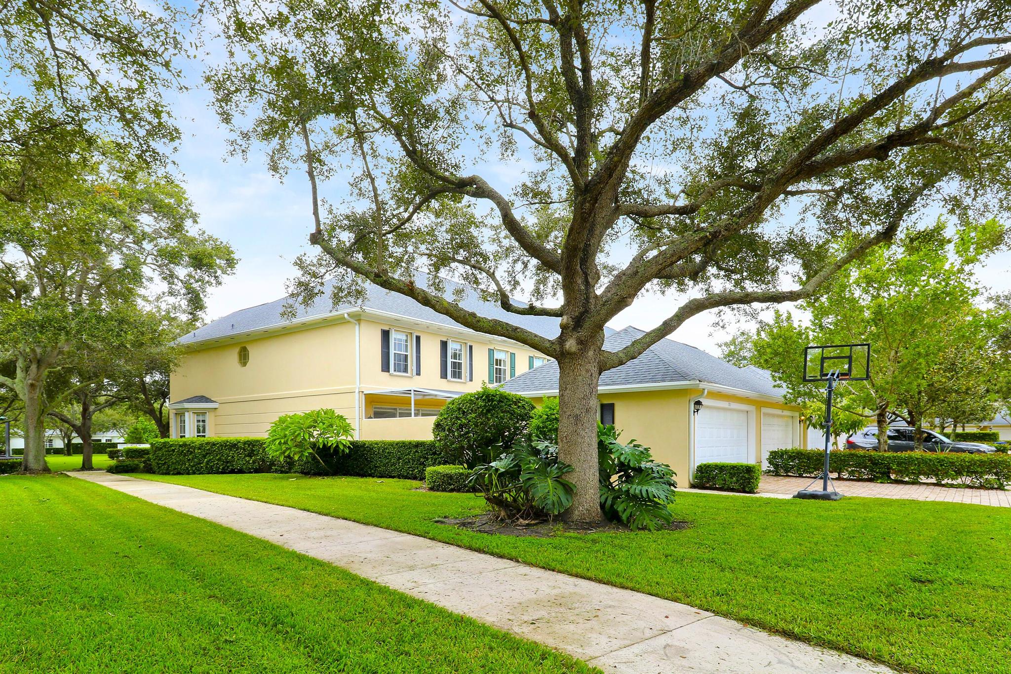 192 Poinciana Dr Jupiter, FL 33458