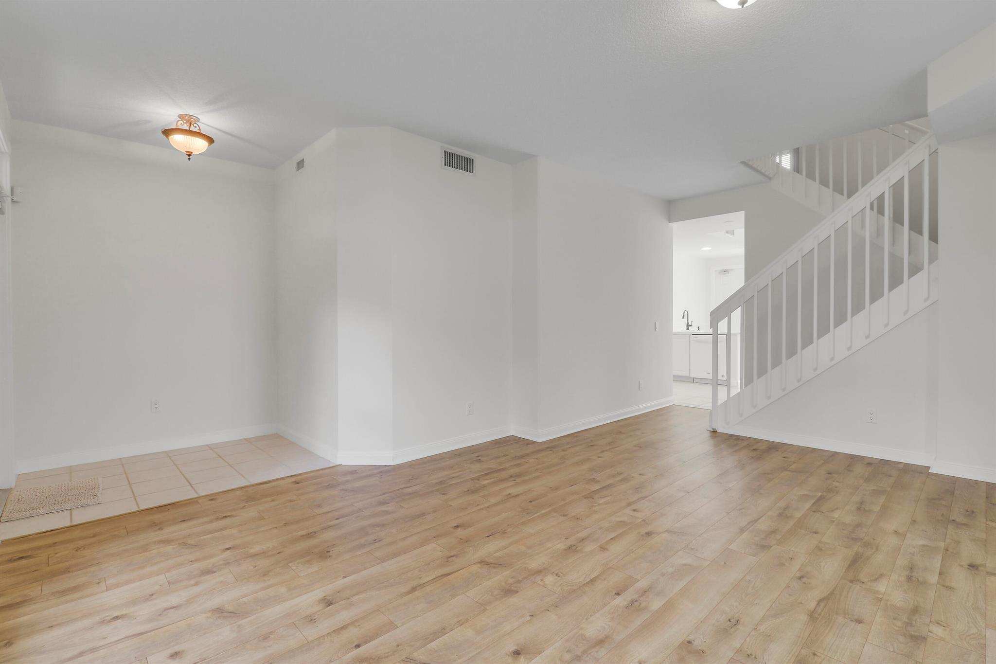 192 Poinciana Dr Jupiter, FL 33458