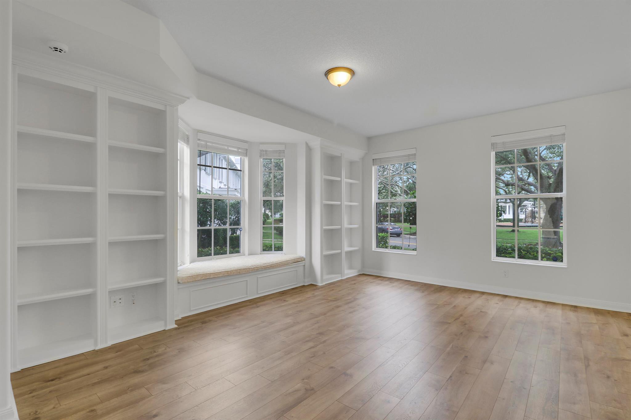 192 Poinciana Dr Jupiter, FL 33458