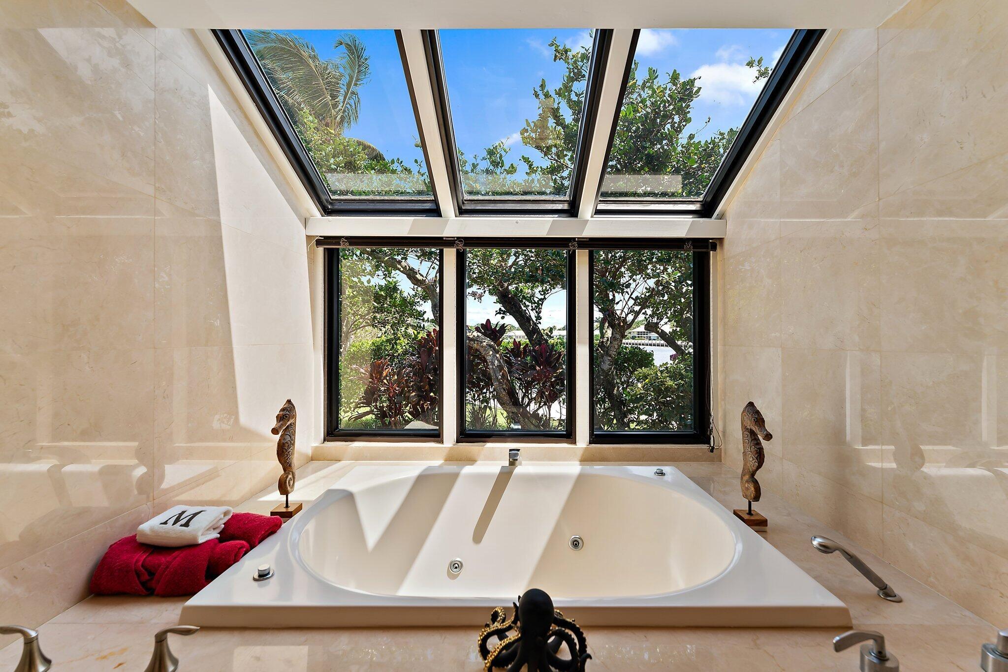 1454 Point Way North Palm Beach, FL 33408