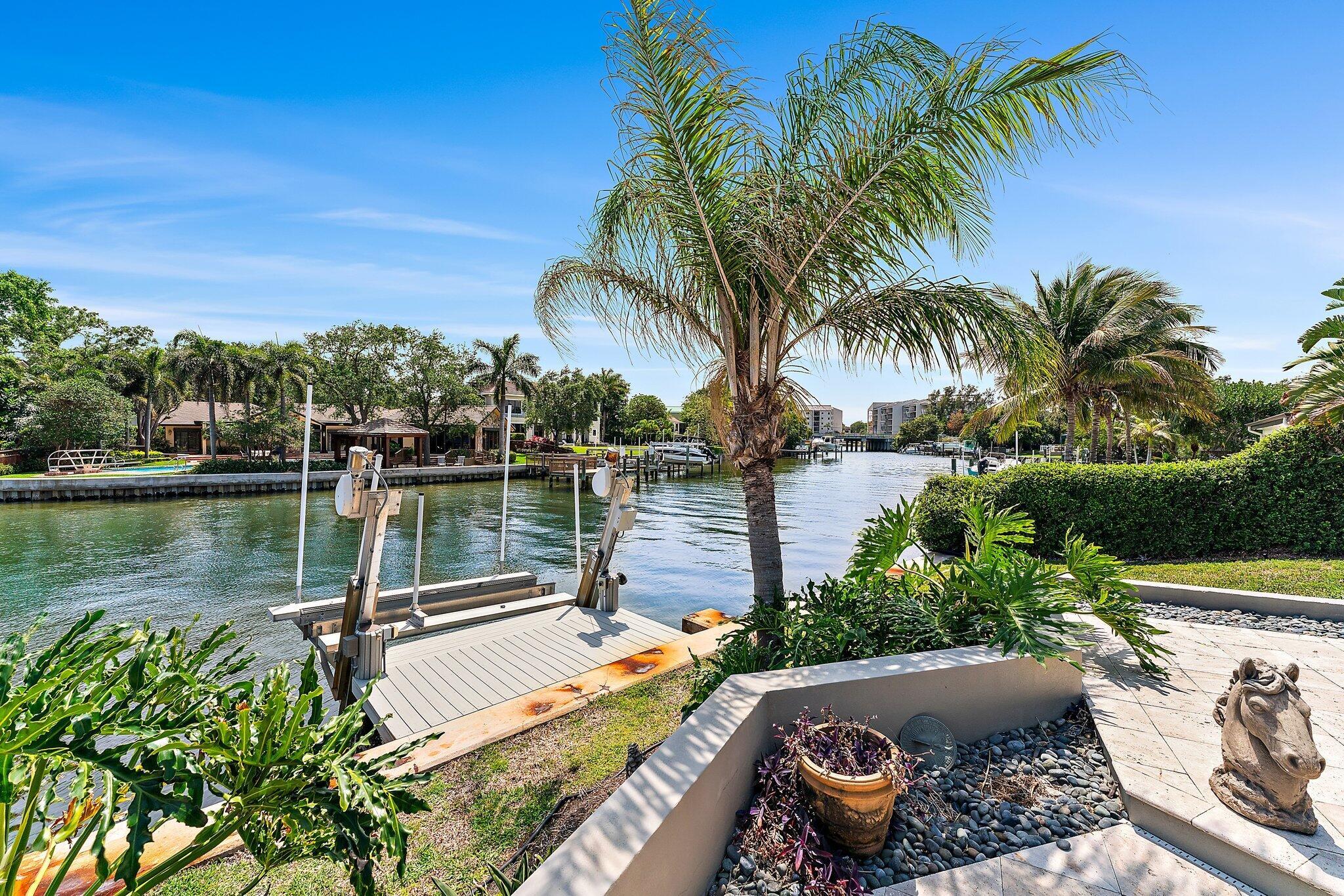 1454 Point Way North Palm Beach, FL 33408