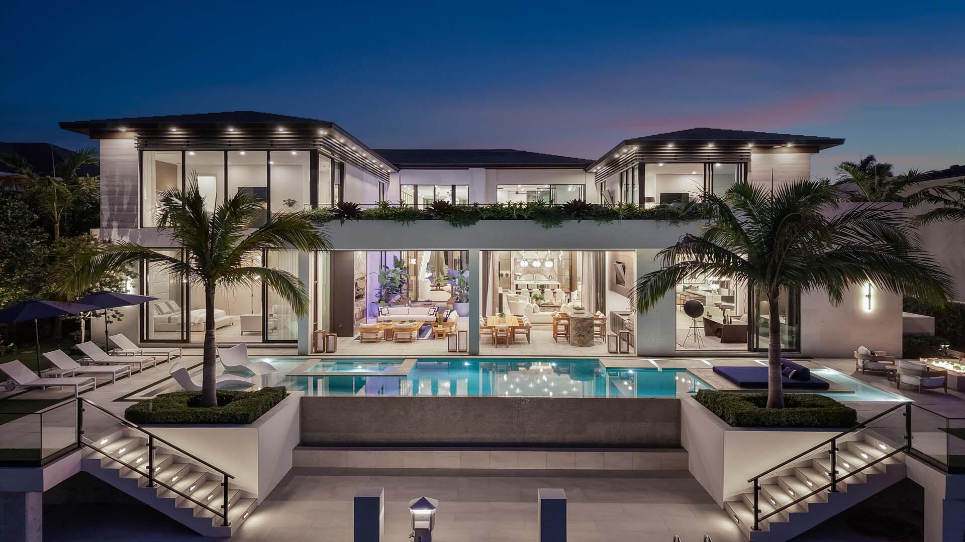 207 W Coconut Palm Rd