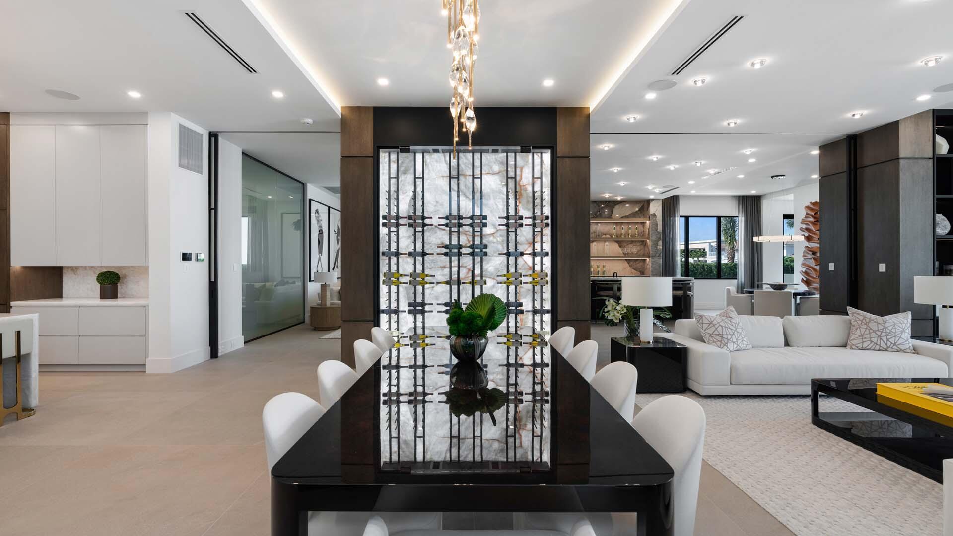 207 W Coconut Palm Rd Boca Raton, FL 33432