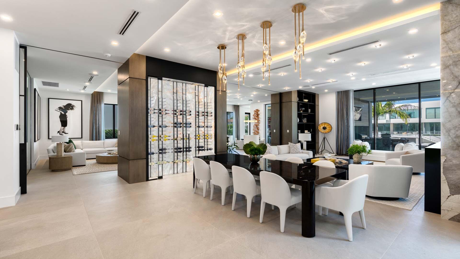 207 W Coconut Palm Rd Boca Raton, FL 33432