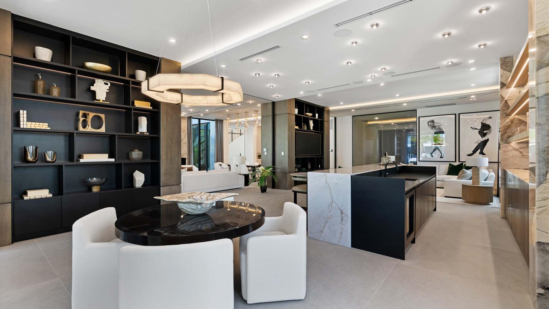 207 W Coconut Palm Rd Boca Raton, FL 33432