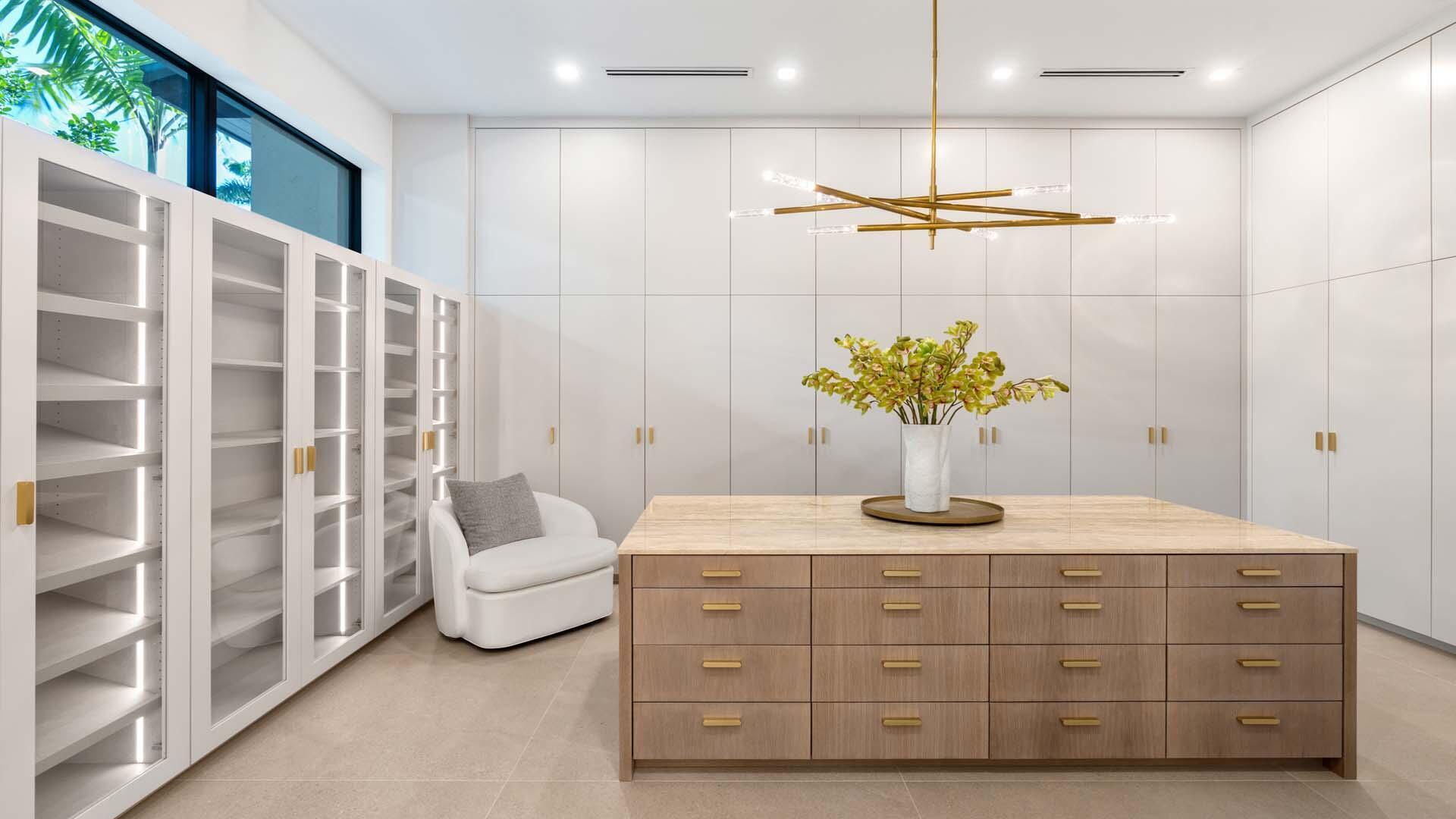 207 W Coconut Palm Rd Boca Raton, FL 33432