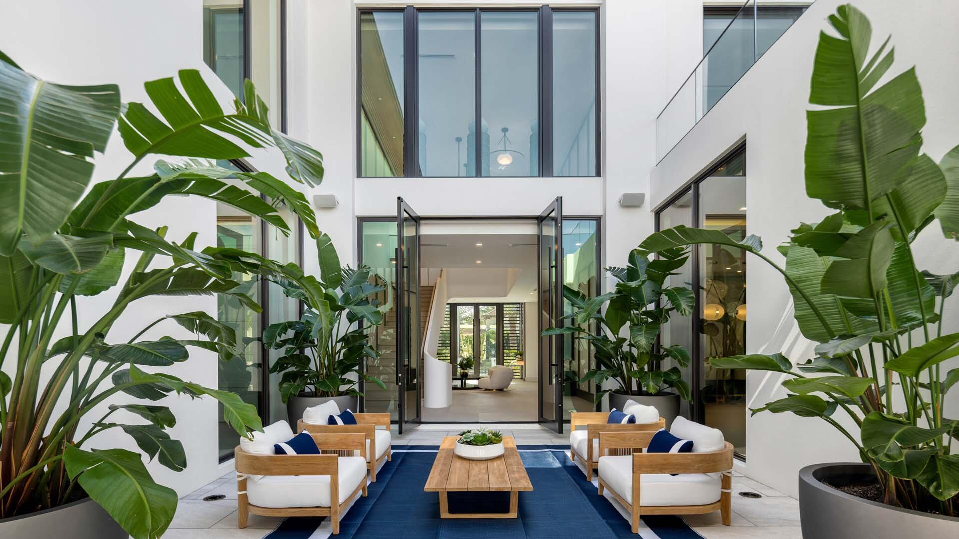 207 W Coconut Palm Rd Boca Raton, FL 33432