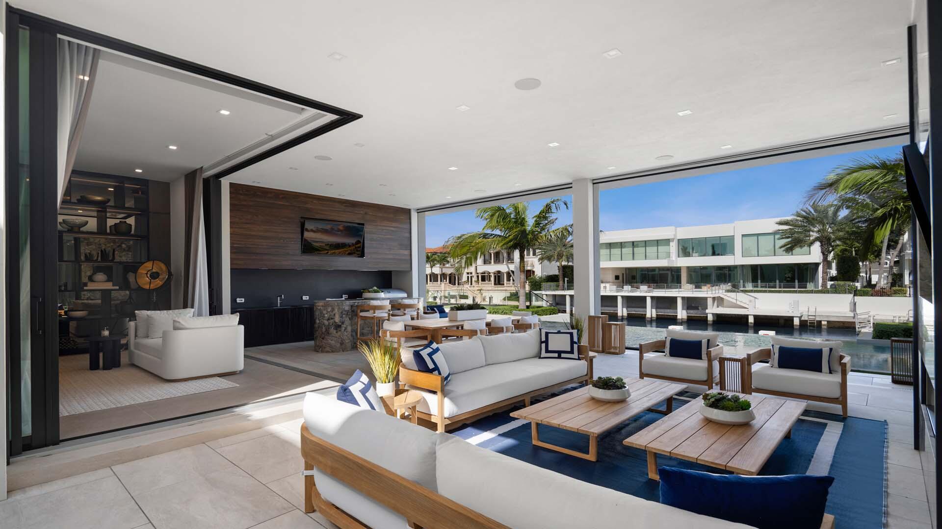 207 W Coconut Palm Rd Boca Raton, FL 33432