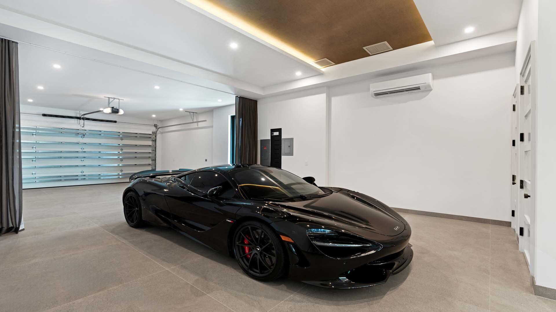 207 W Coconut Palm Rd Boca Raton, FL 33432