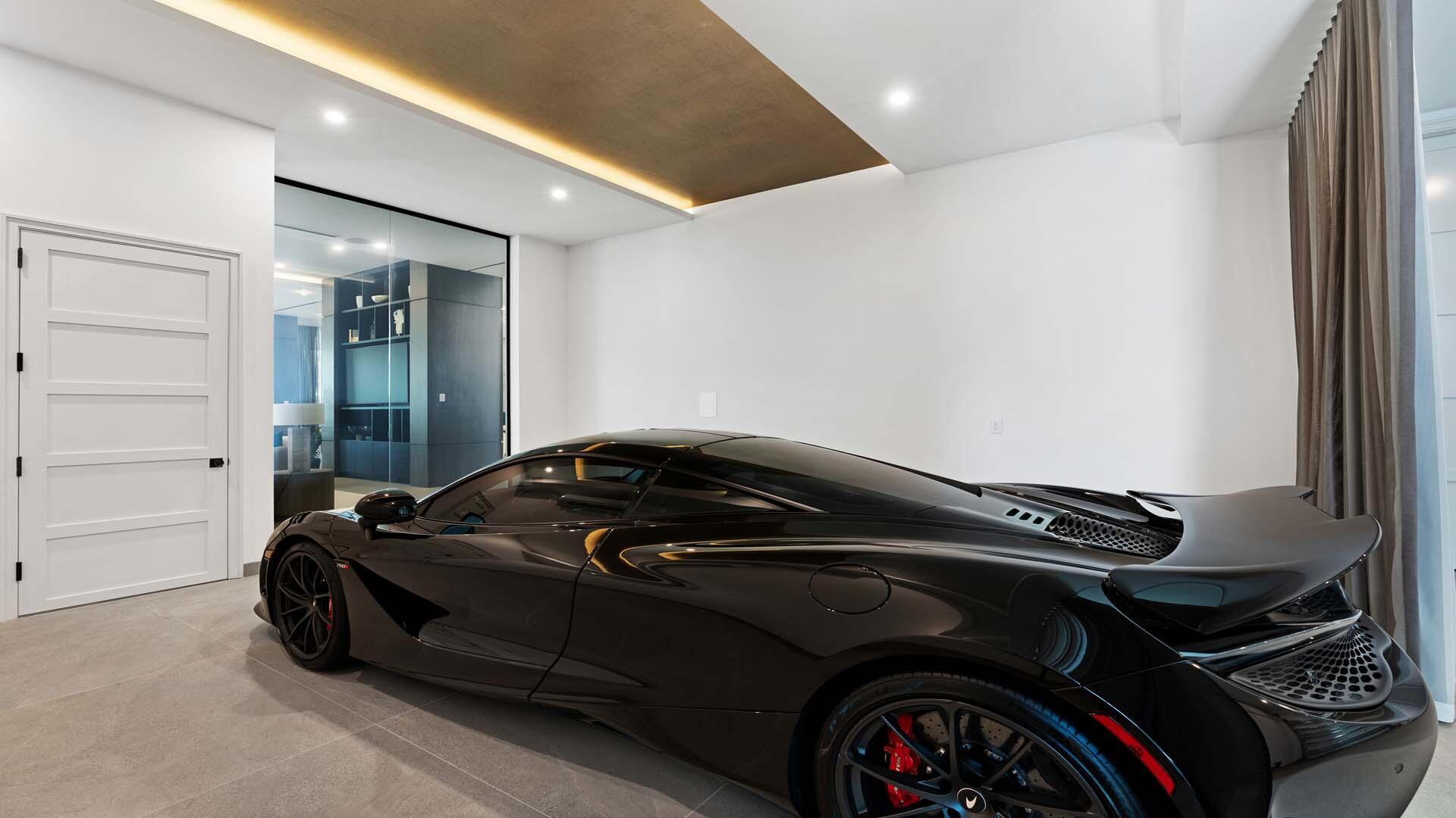 207 W Coconut Palm Rd Boca Raton, FL 33432