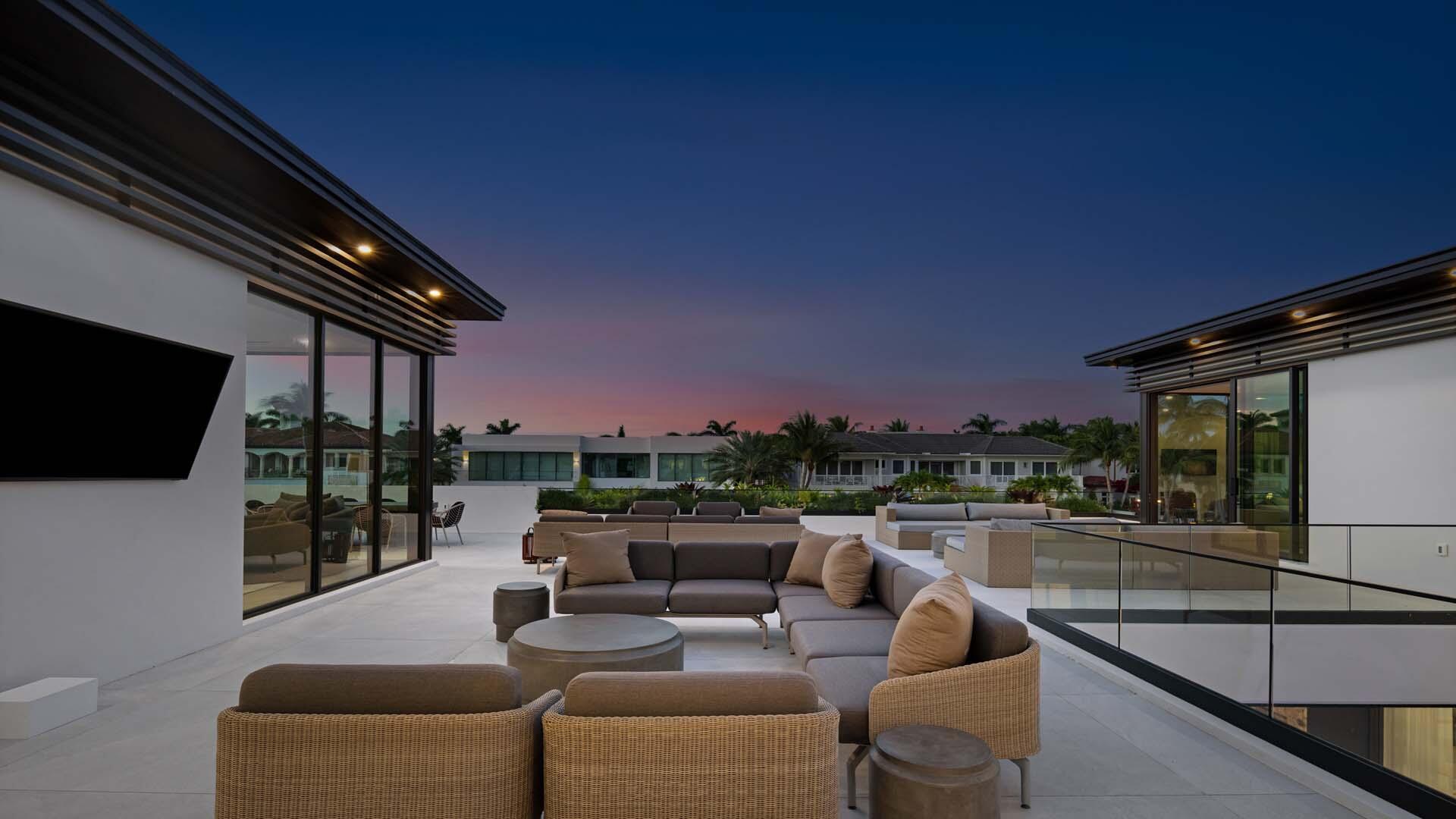 207 W Coconut Palm Rd Boca Raton, FL 33432