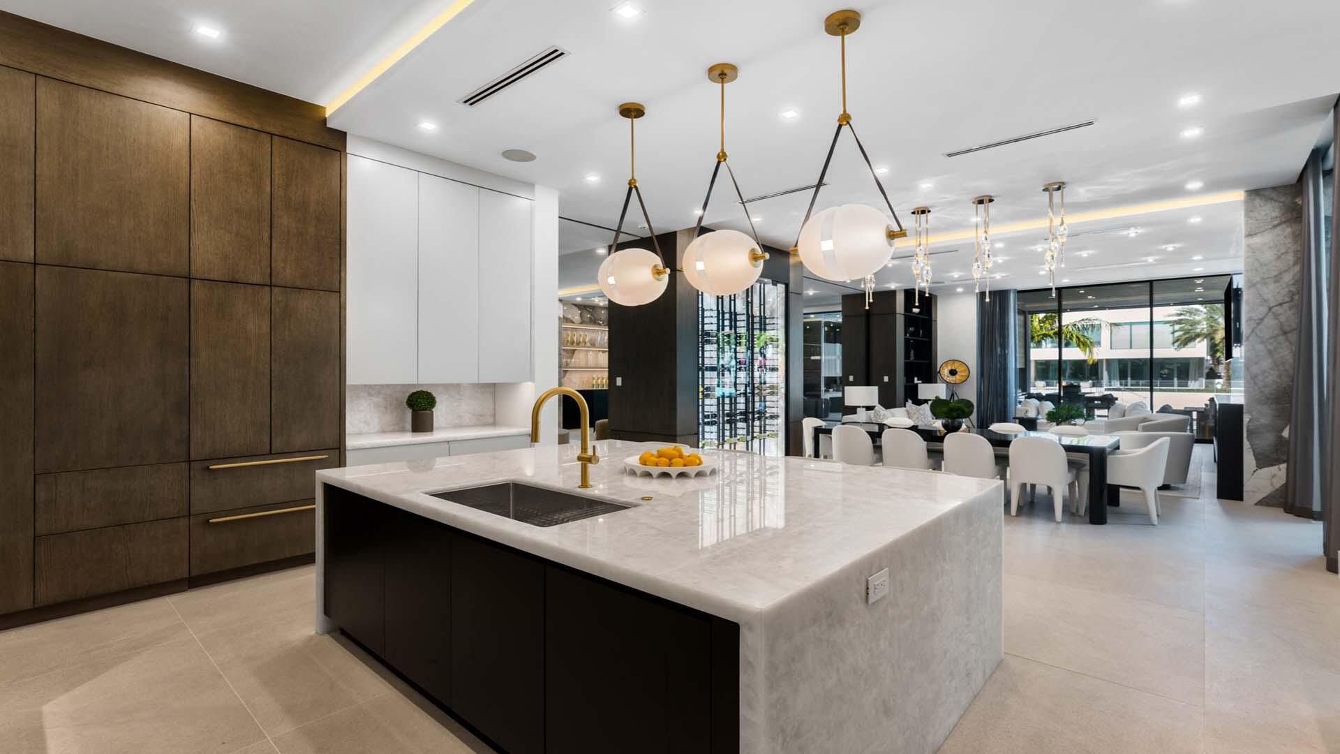 207 W Coconut Palm Rd Boca Raton, FL 33432