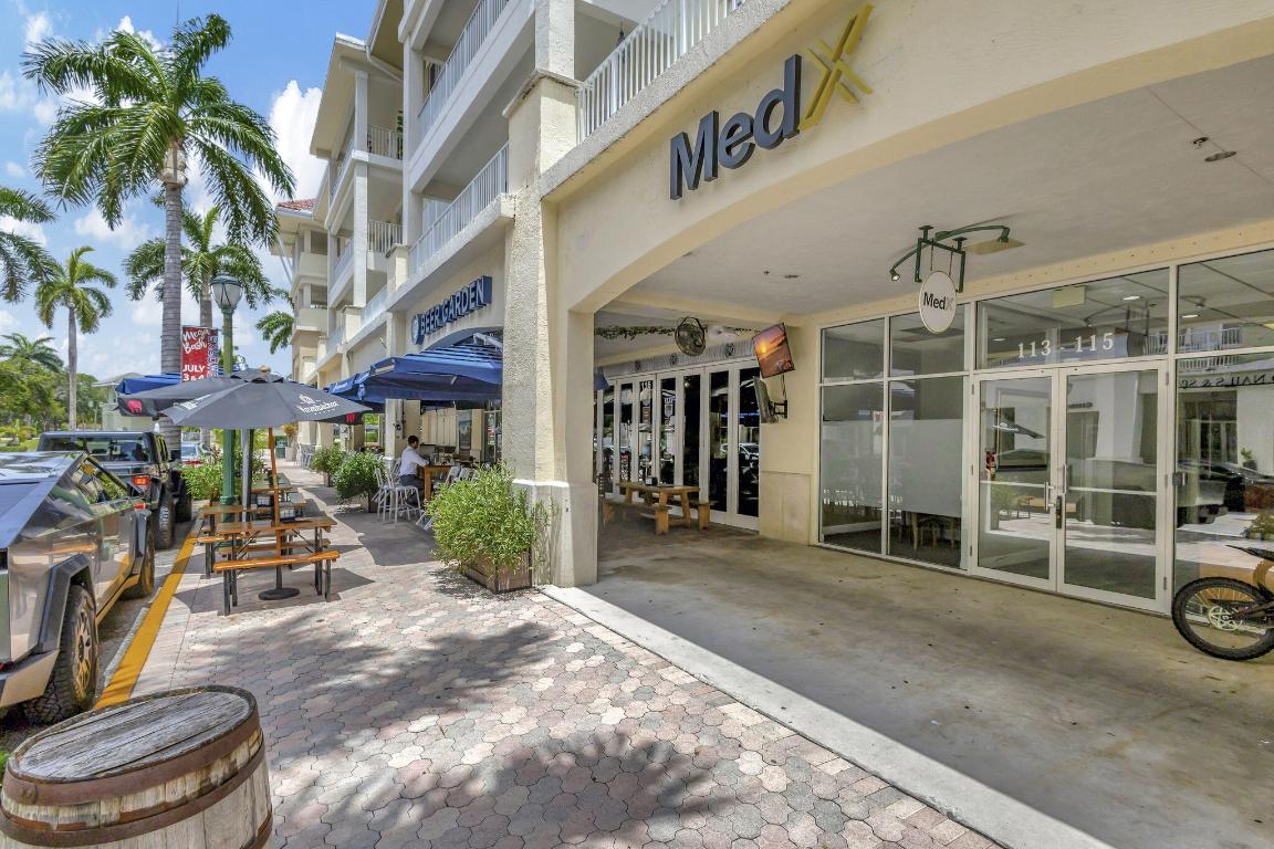 4118 Greenway Jupiter, FL 33458