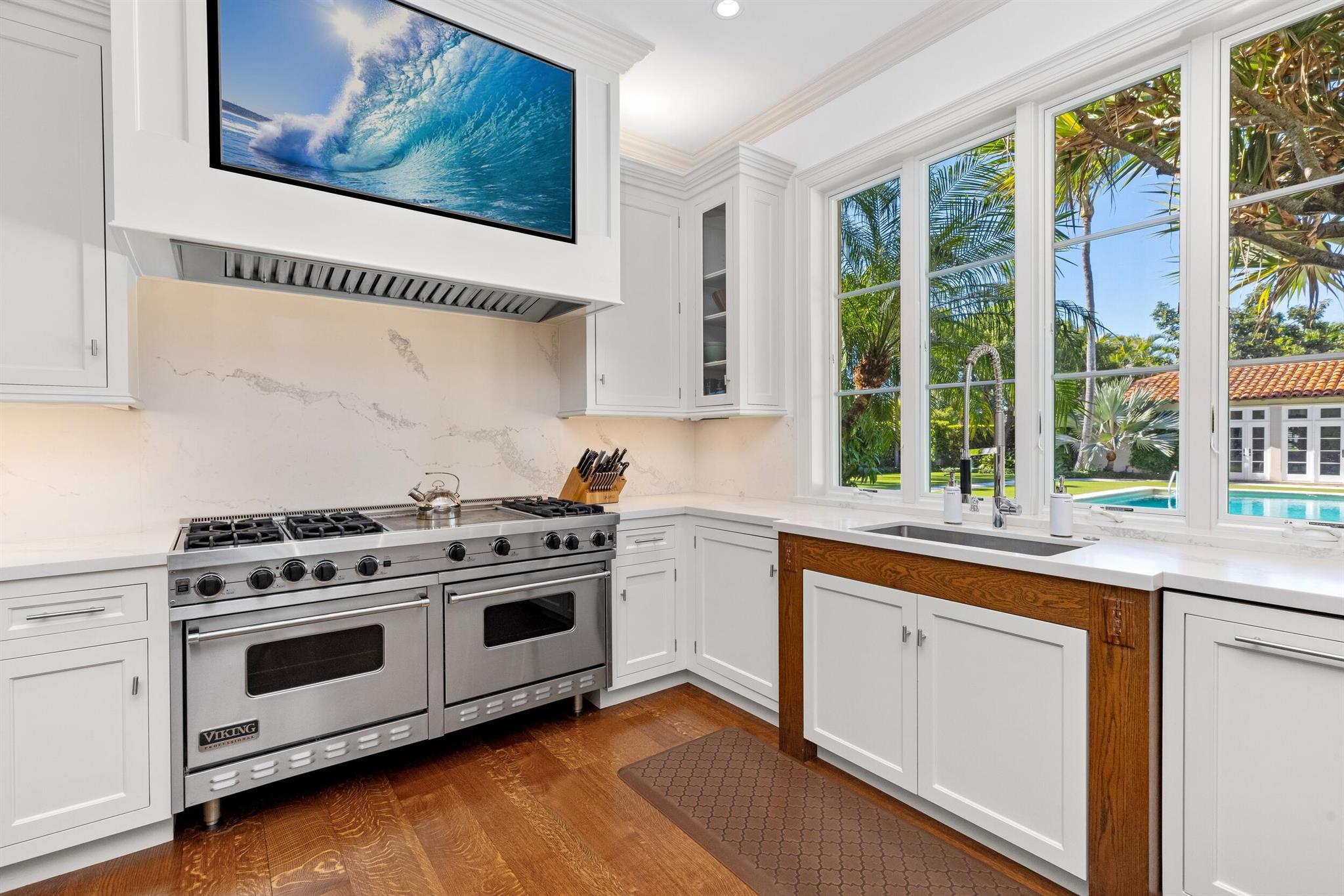 115 Via La Selva Palm Beach, FL 33480