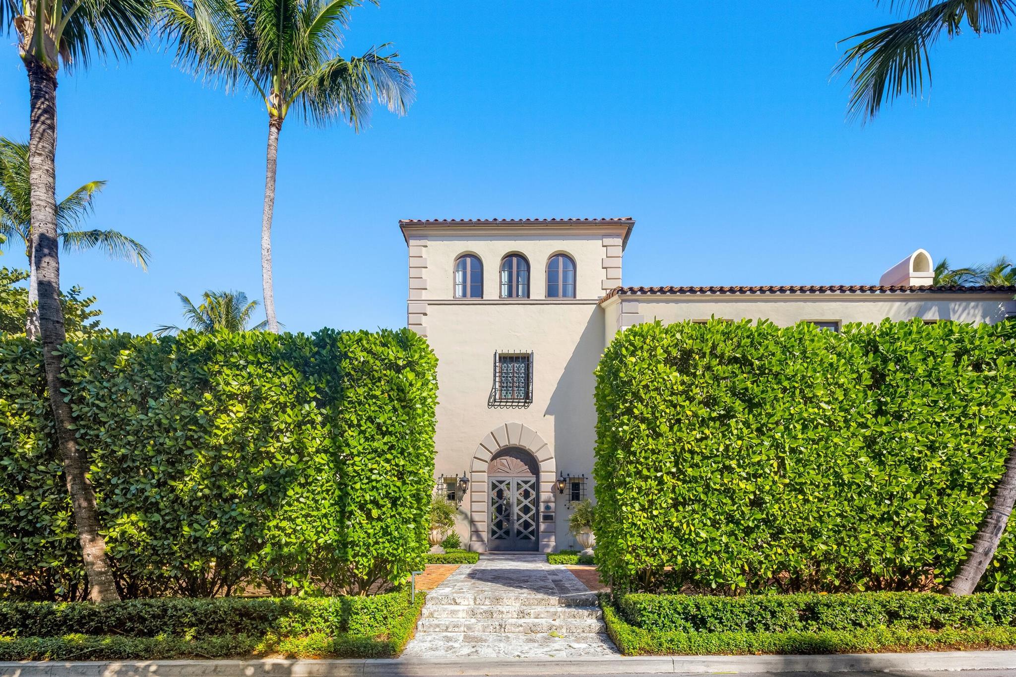 115 Via La Selva Palm Beach, FL 33480