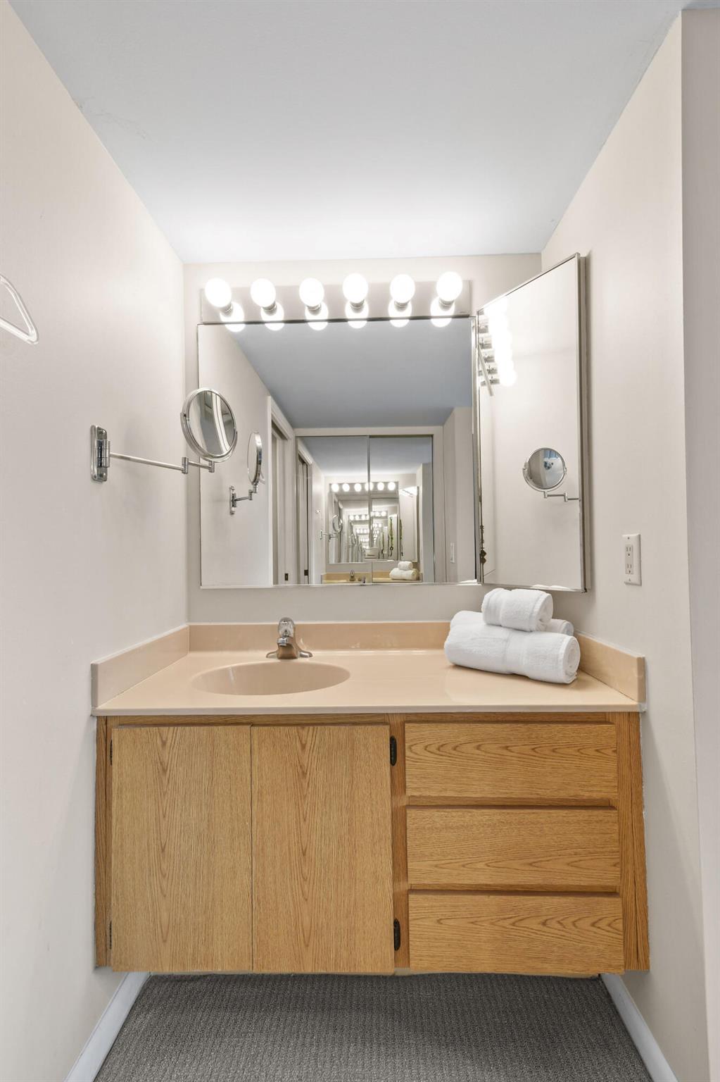 501 S Seas Dr #206 Jupiter, FL 33477