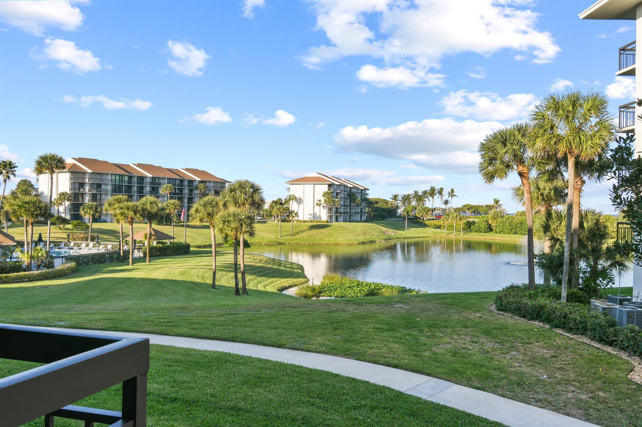 501 S Seas Dr #206 Jupiter, FL 33477