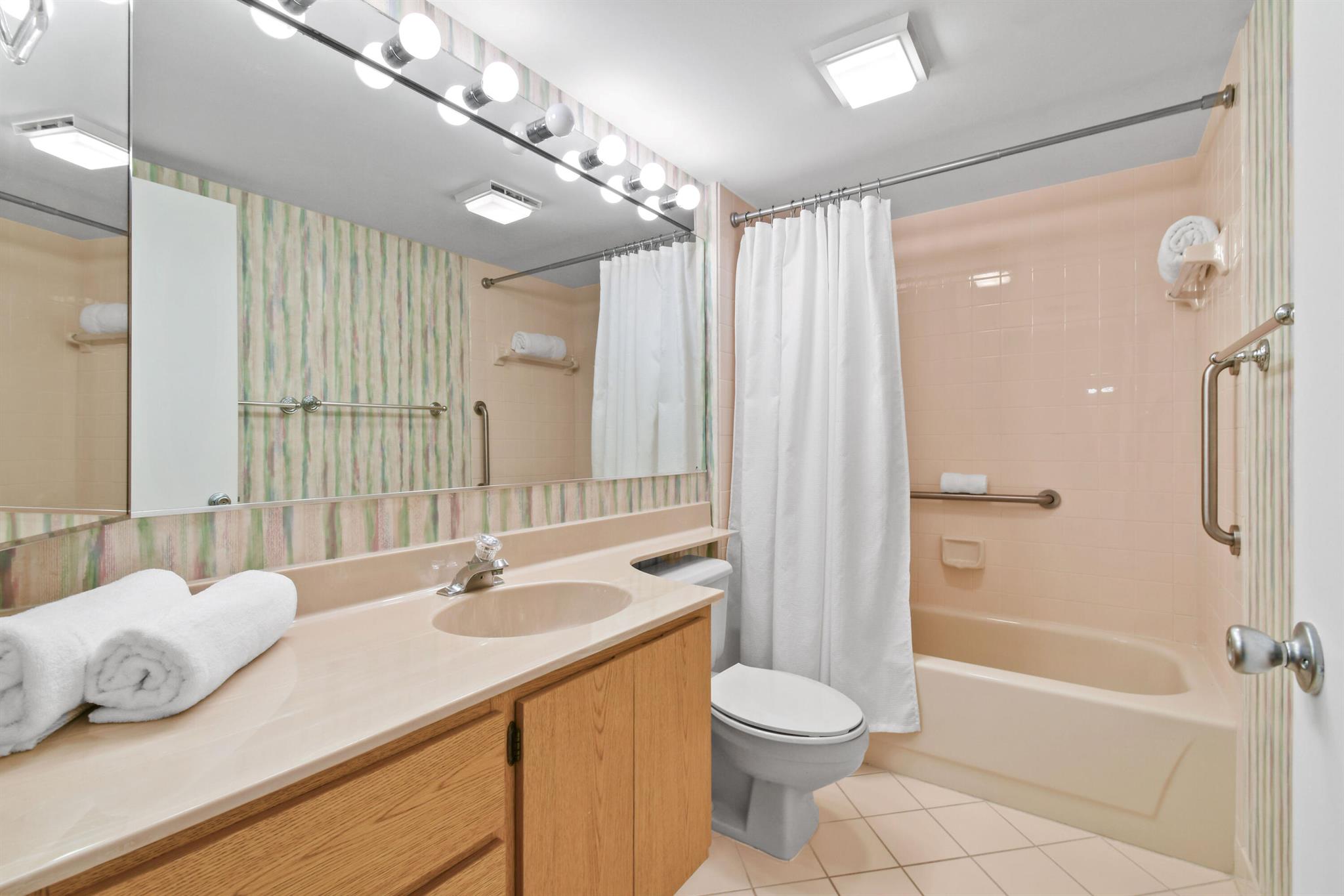 501 S Seas Dr #206 Jupiter, FL 33477