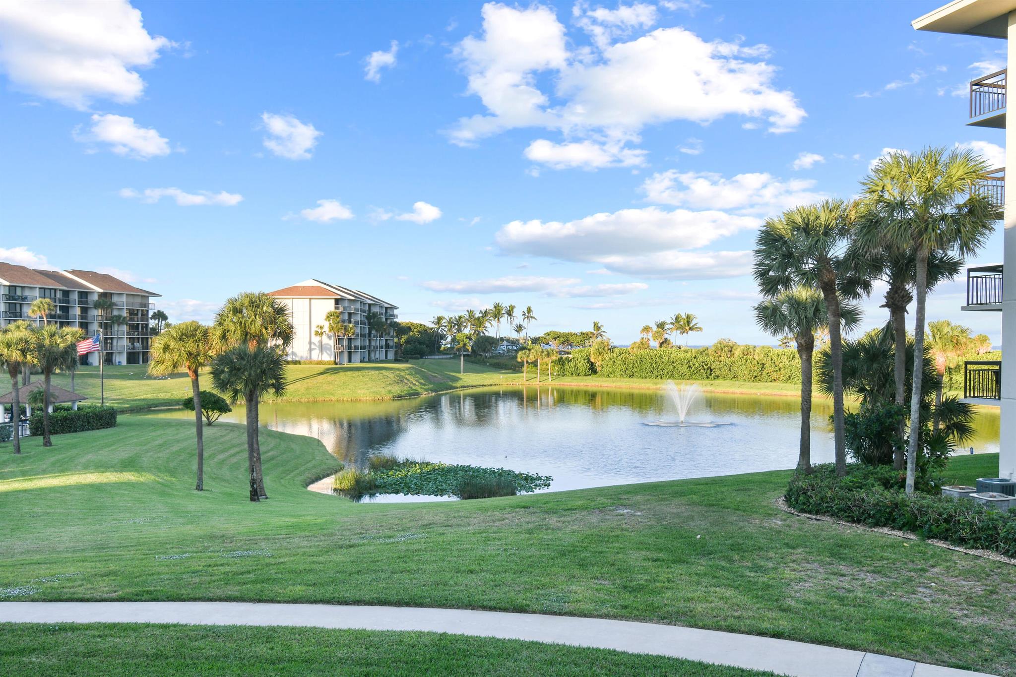 501 S Seas Dr #206 Jupiter, FL 33477