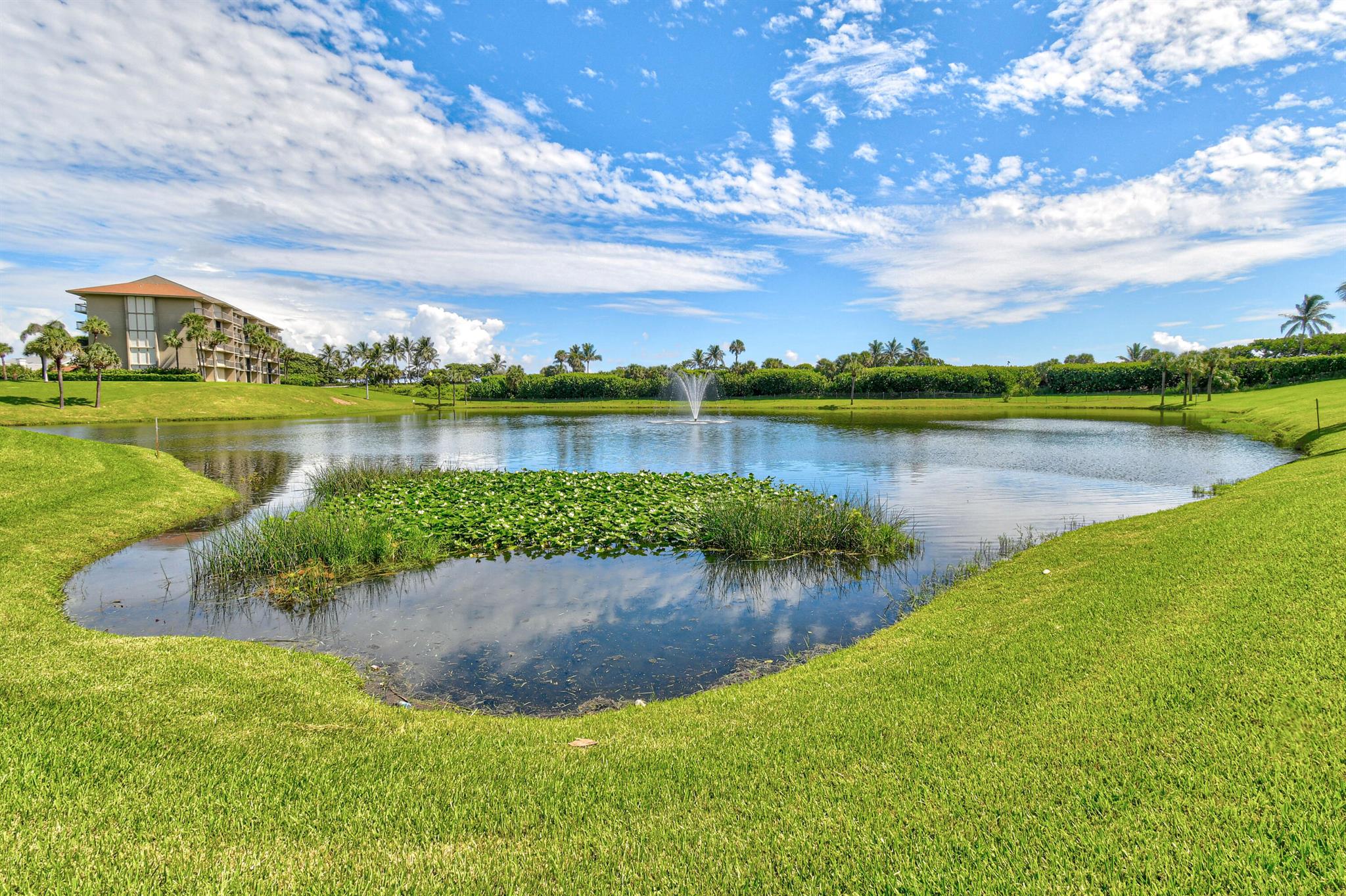 501 S Seas Dr #206 Jupiter, FL 33477