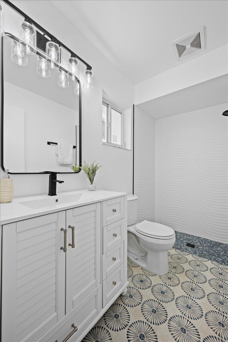 19052 SE Hillcrest Dr Tequesta, FL 33469