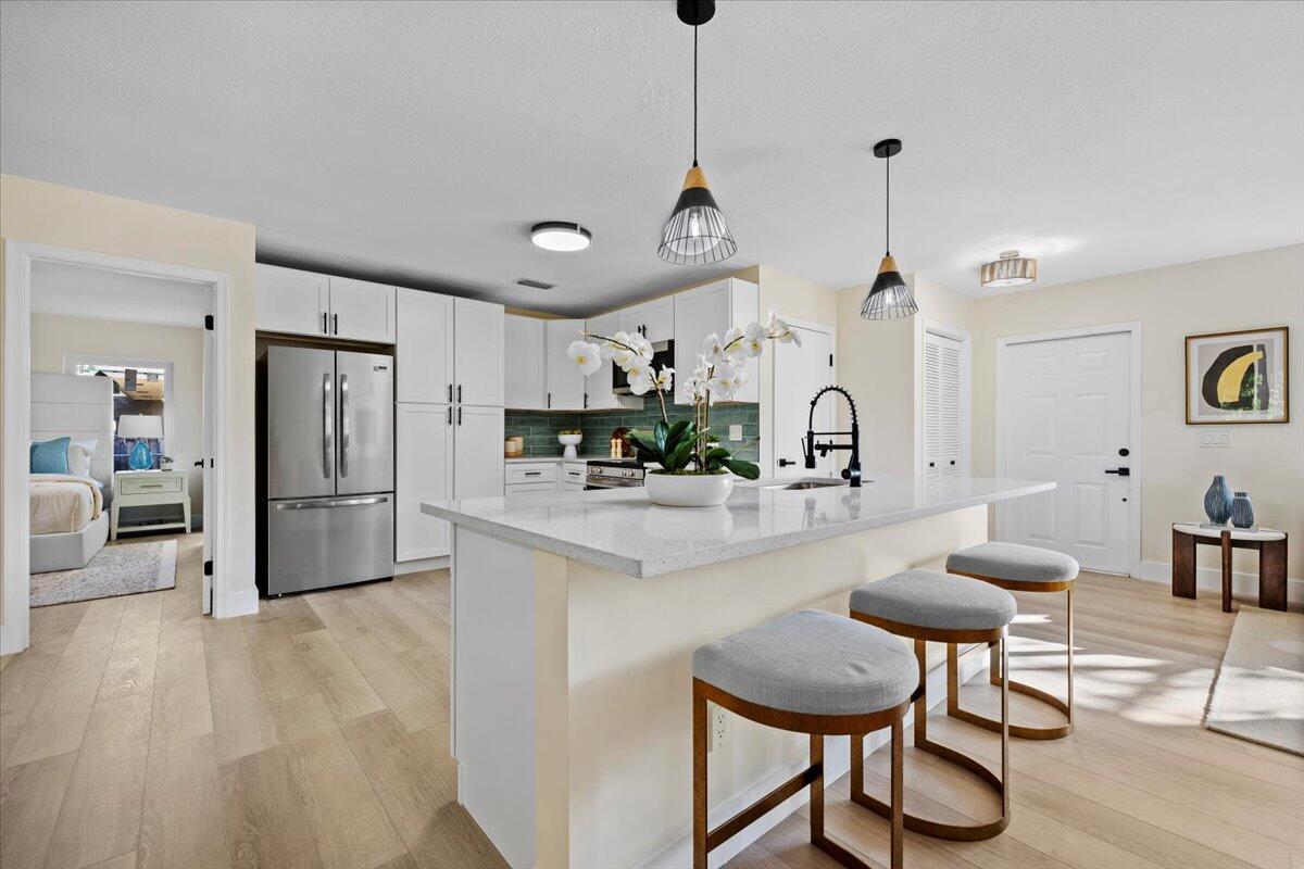 19052 SE Hillcrest Dr Tequesta, FL 33469