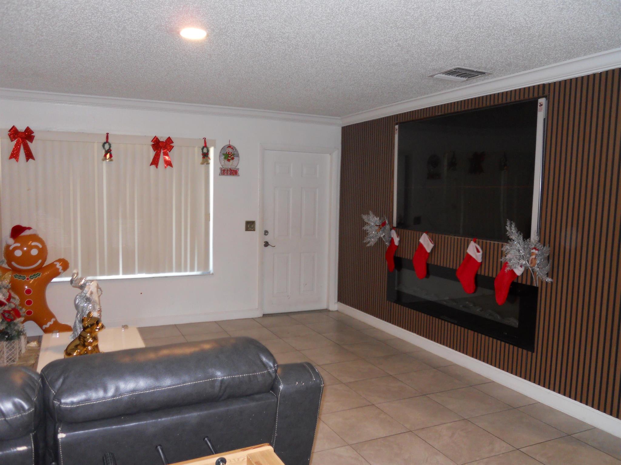 4774 Orleans Ct #C West Palm Beach, FL 33415