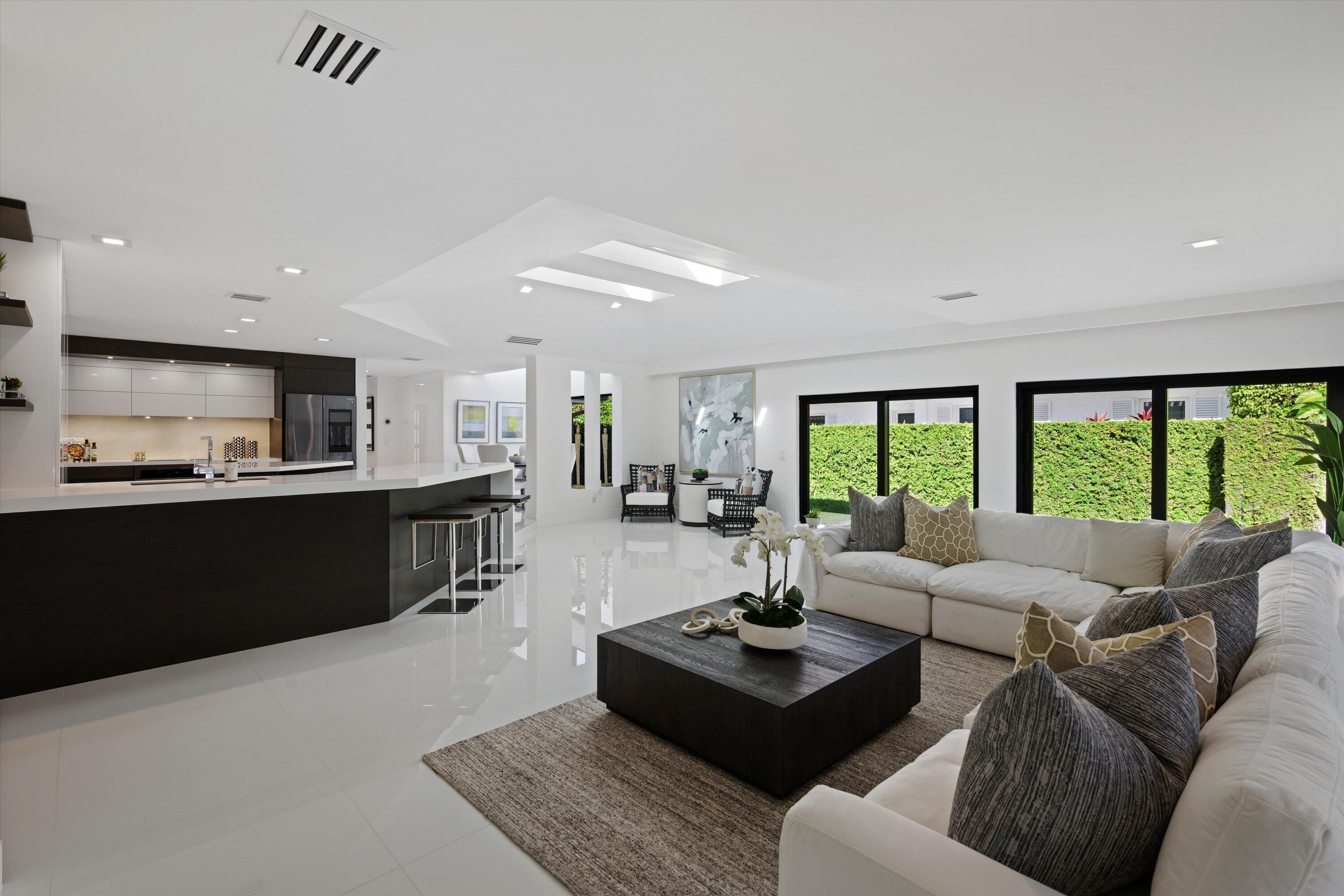 1648 Breakers West West Palm Beach, FL 33411